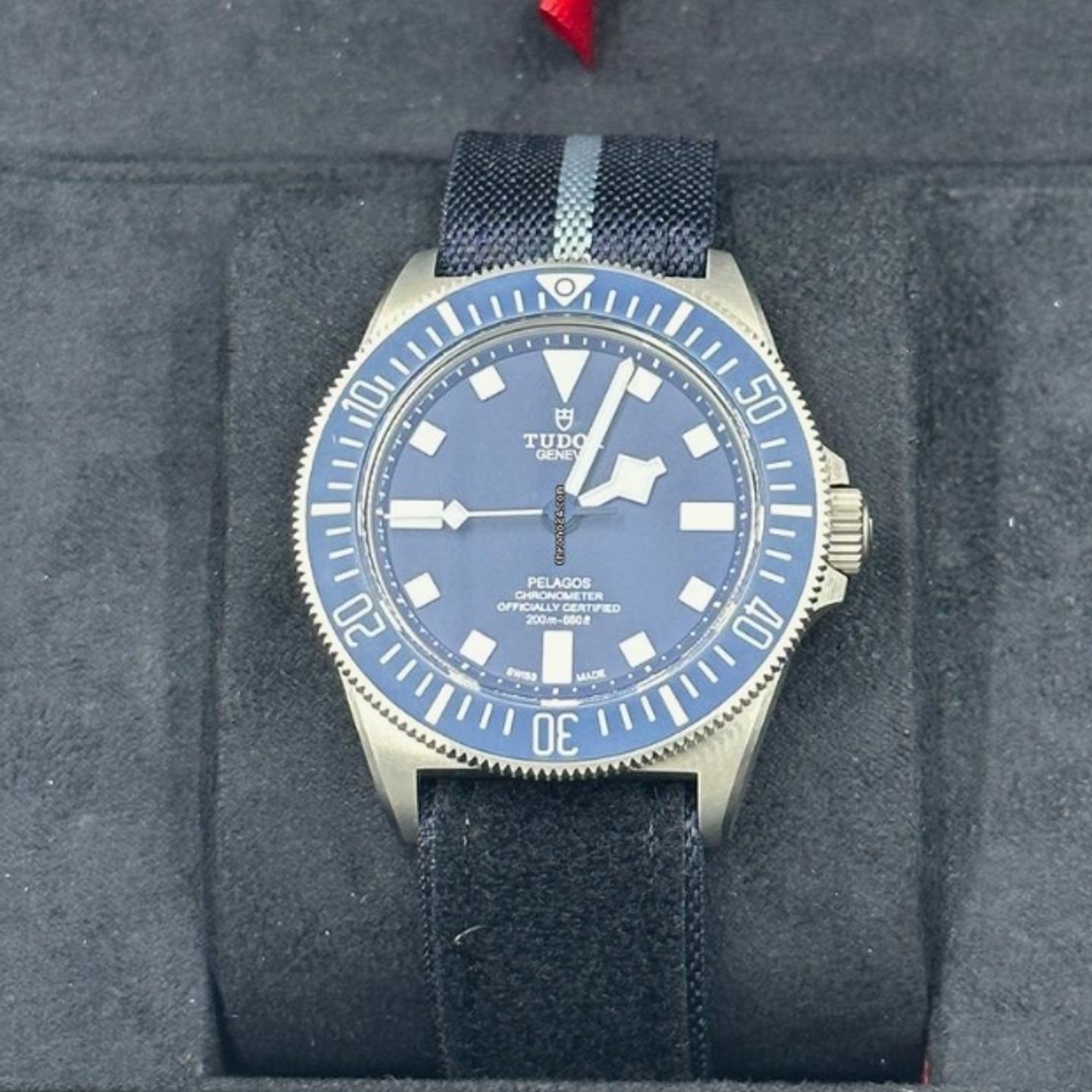 Tudor Pelagos 25707B/23 (2024) - Blue dial 42 mm Titanium case (4/7)