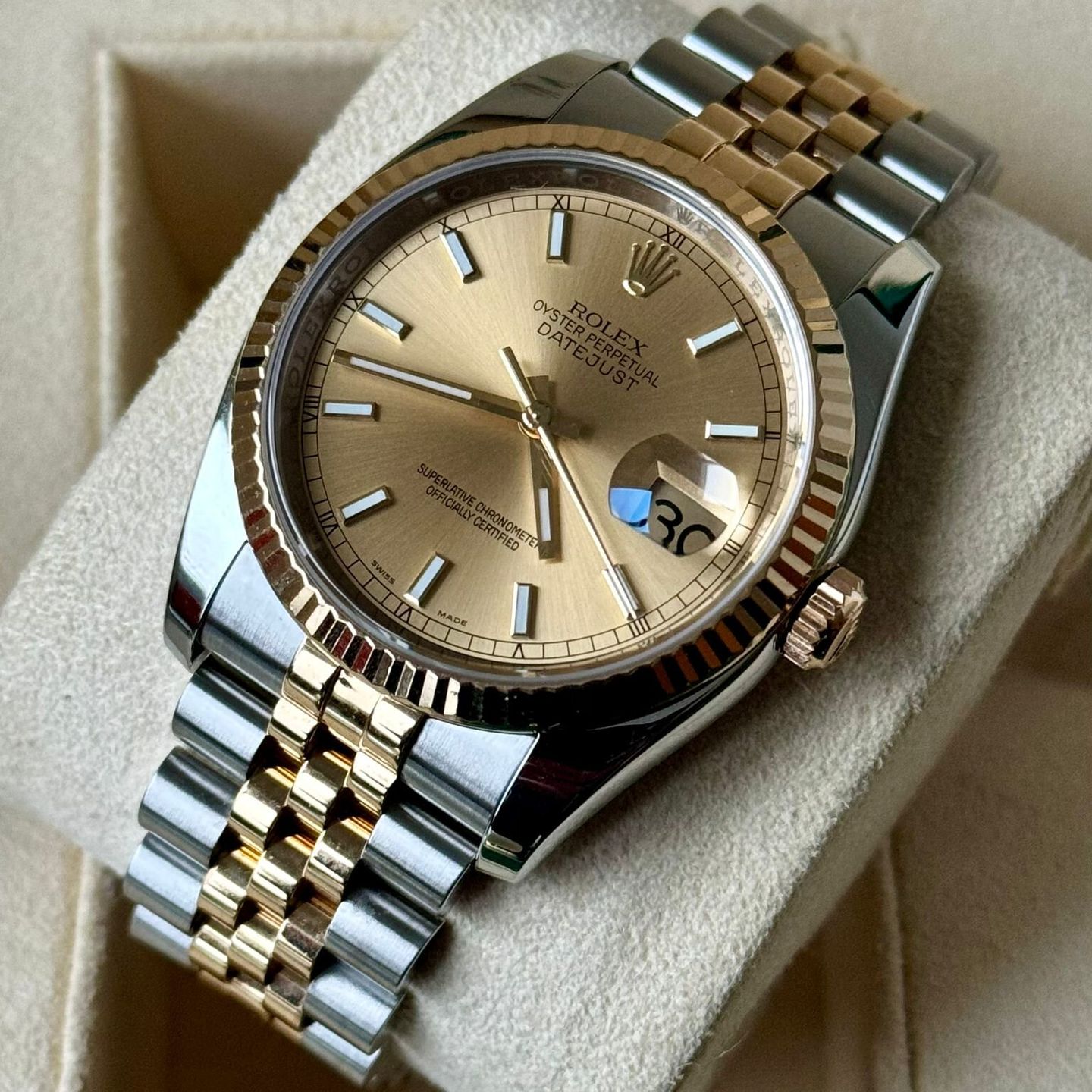 Rolex Datejust 36 116233 (2012) - Champagne dial 36 mm Gold/Steel case (3/7)