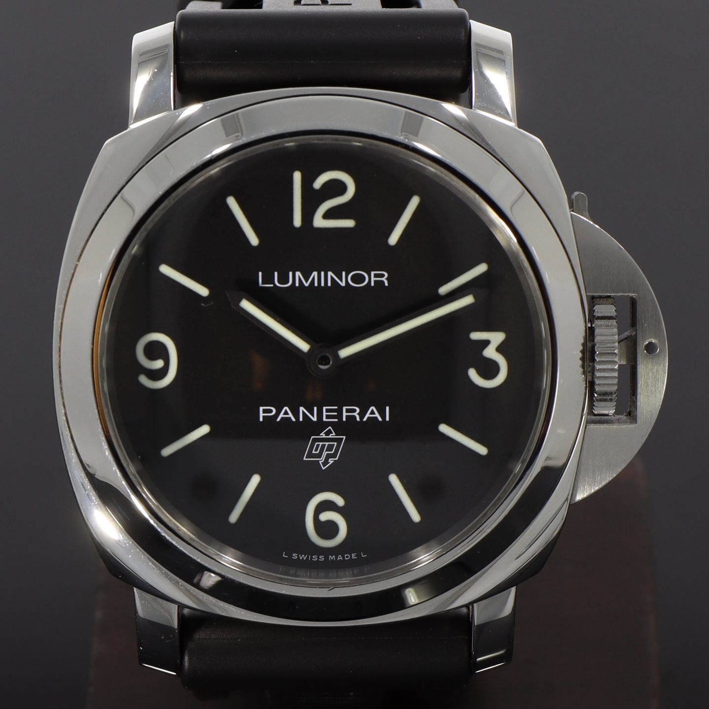 Panerai Luminor Base Logo PAM00773 (2020) - Black dial 44 mm Steel case (1/8)