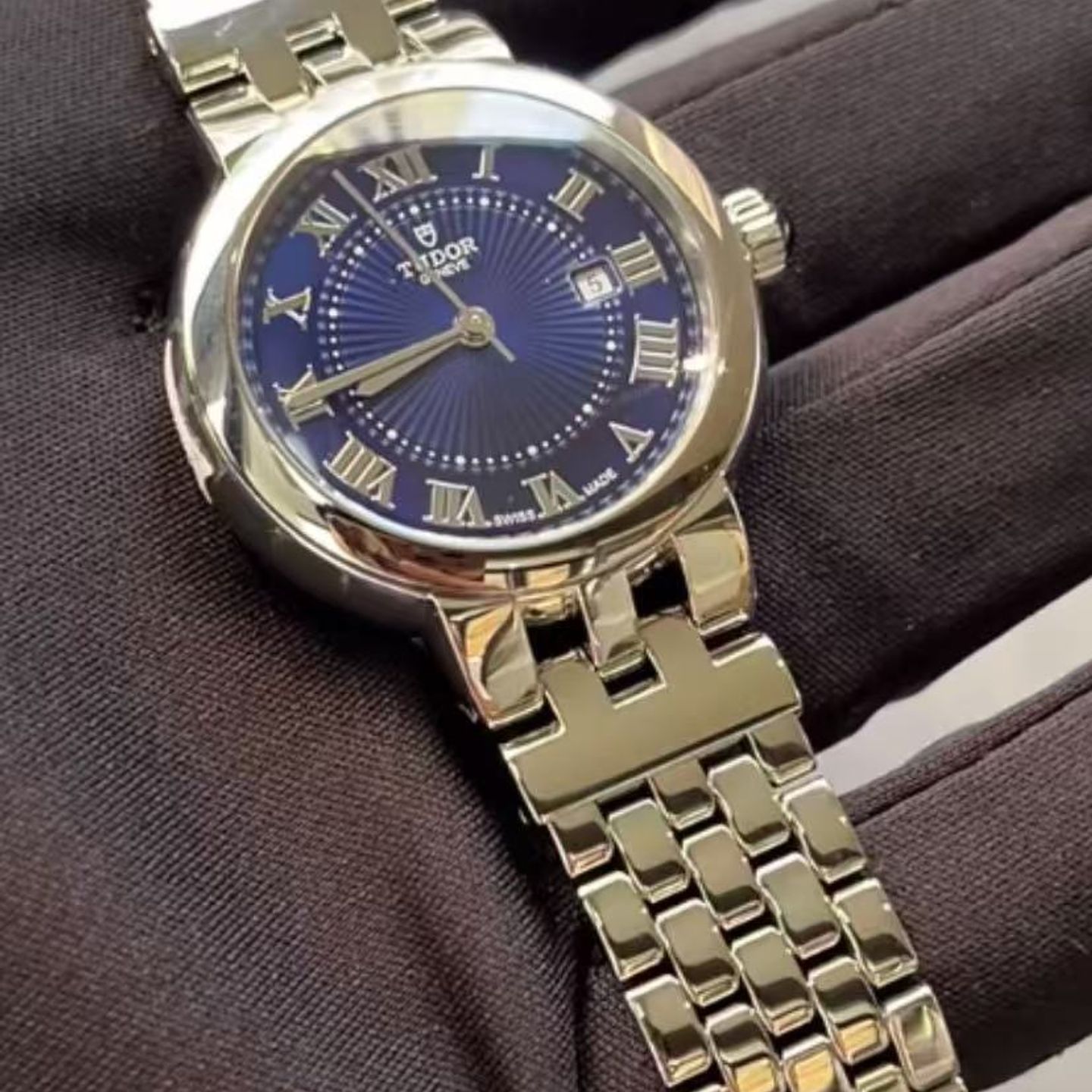 Tudor Clair de Rose 35500 - (4/4)