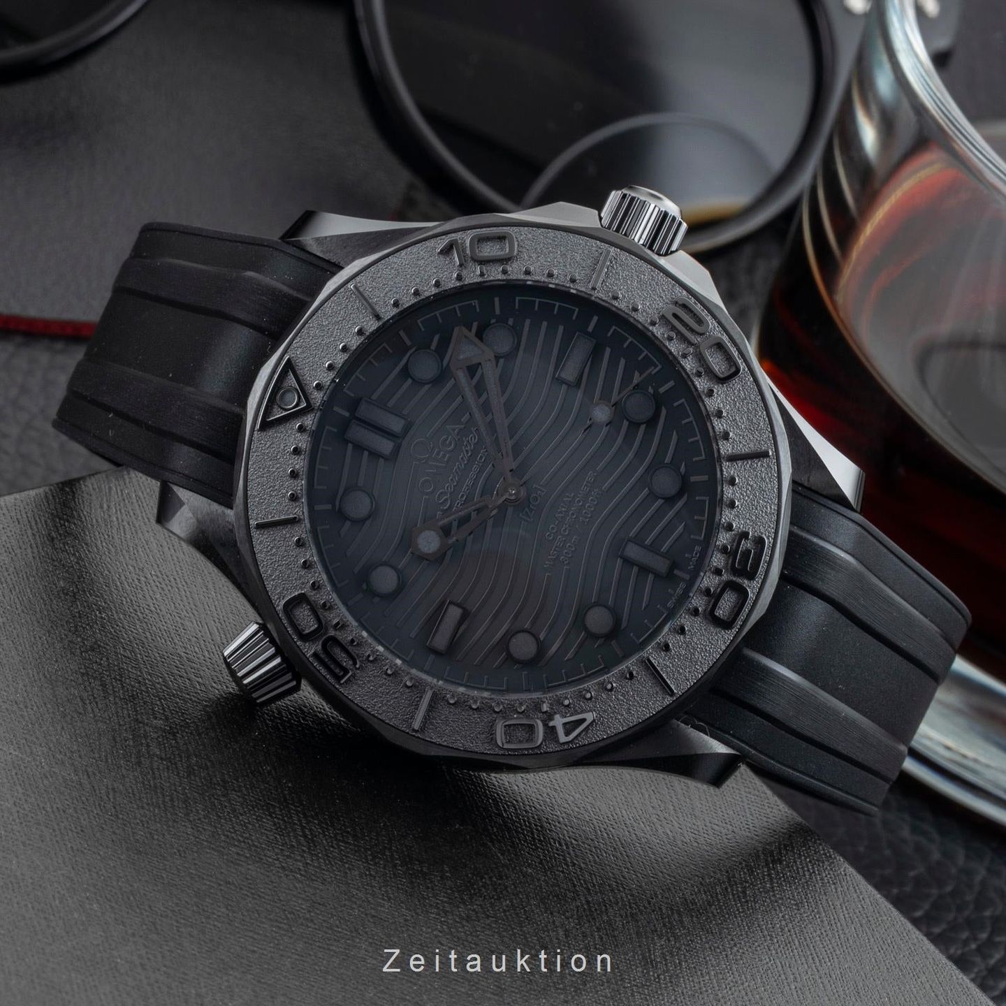 Omega Seamaster Diver 300 M 210.92.44.20.01.003 (Onbekend (willekeurig serienummer)) - Zwart wijzerplaat 44mm Keramiek (2/8)
