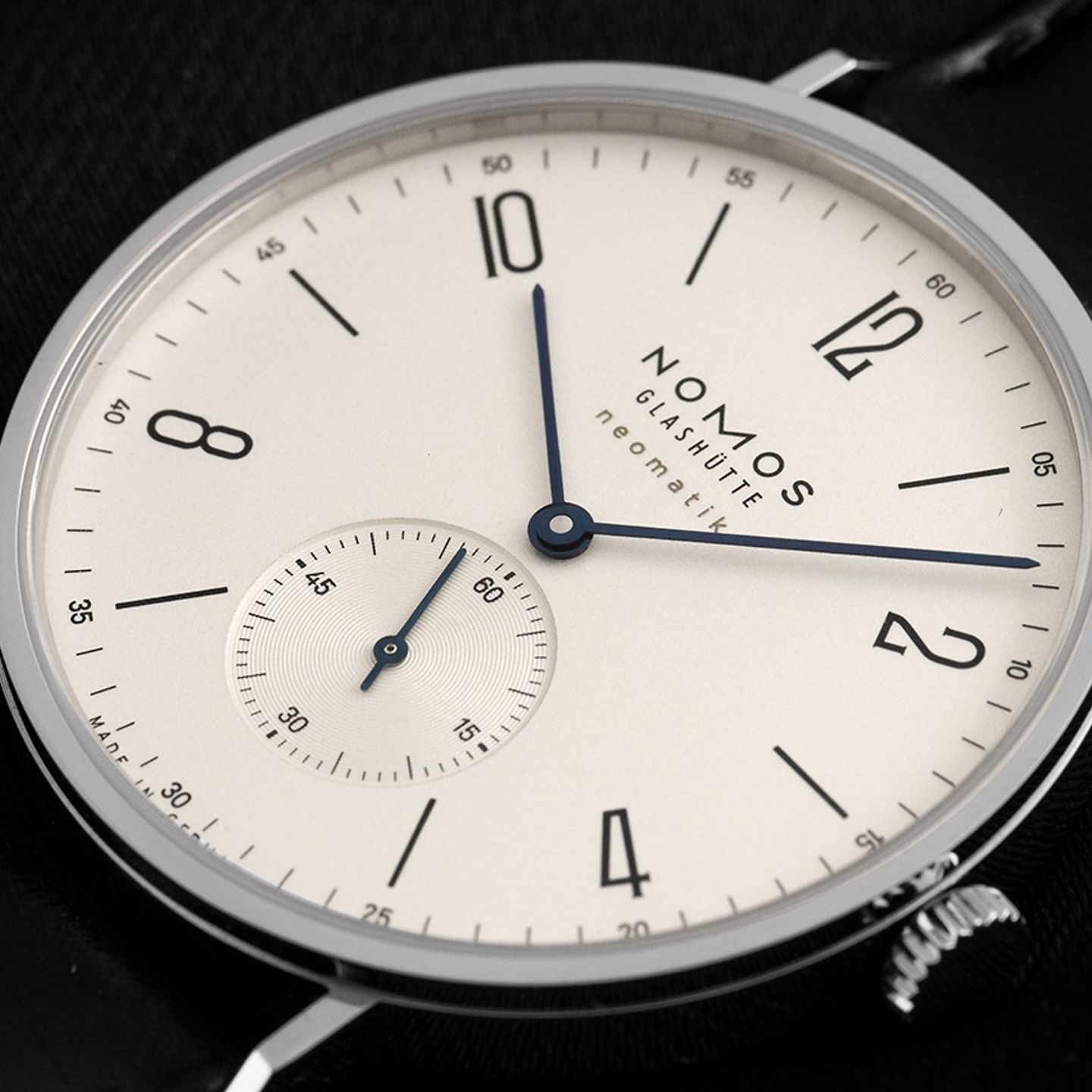NOMOS Tangente Neomatik 140 - (3/8)
