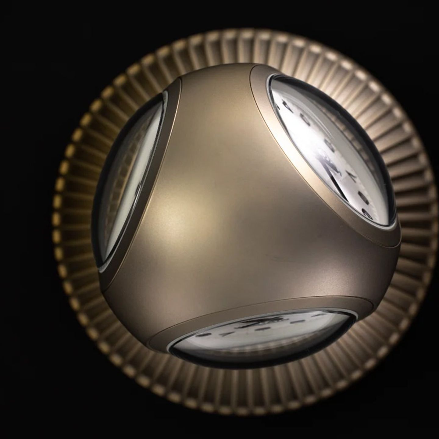 Unknown Unknown Unknown - (4/5)