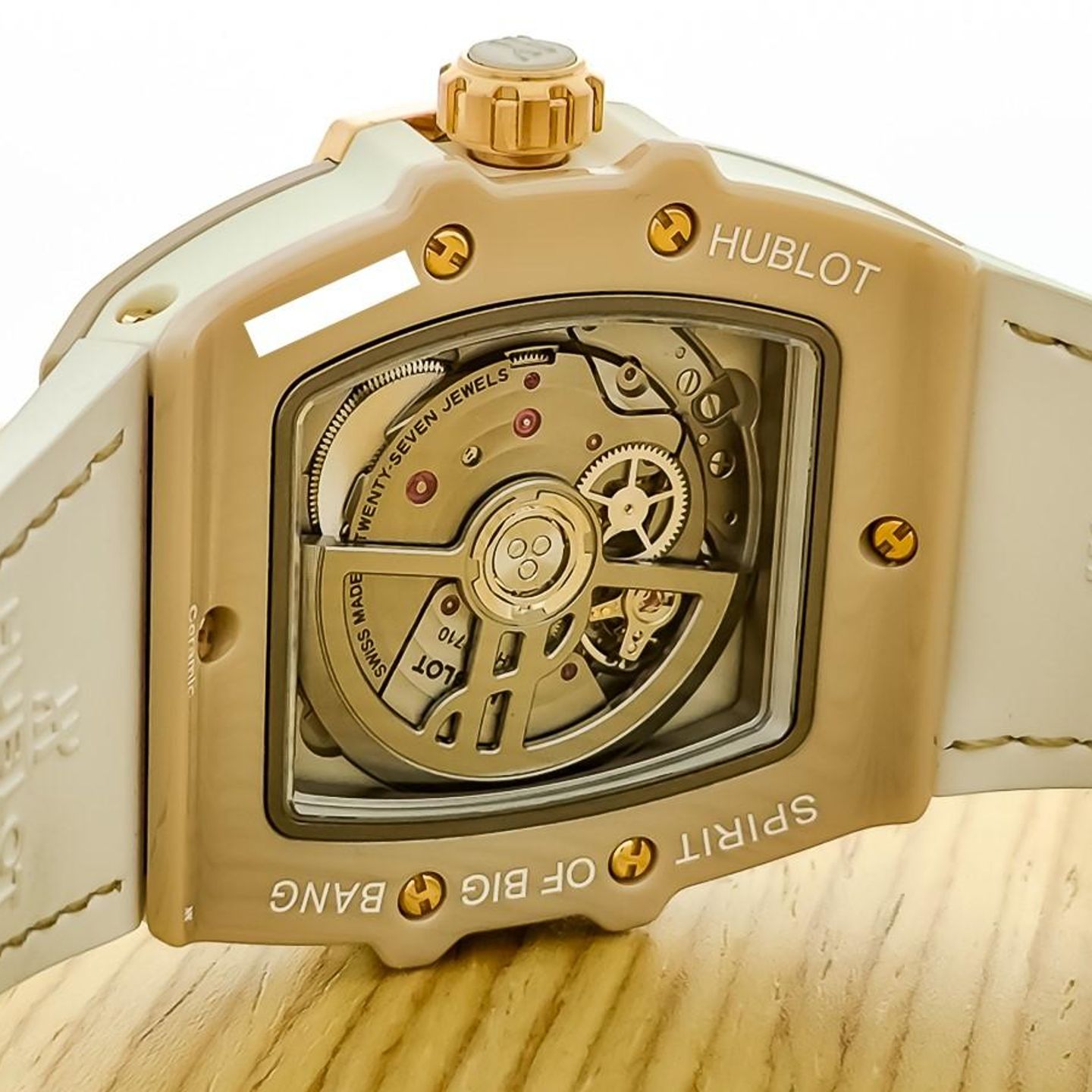 Hublot Spirit of Big Bang 665.CZ.898B.LR.1204 (2023) - Champagne wijzerplaat 39mm Roségoud (2/7)