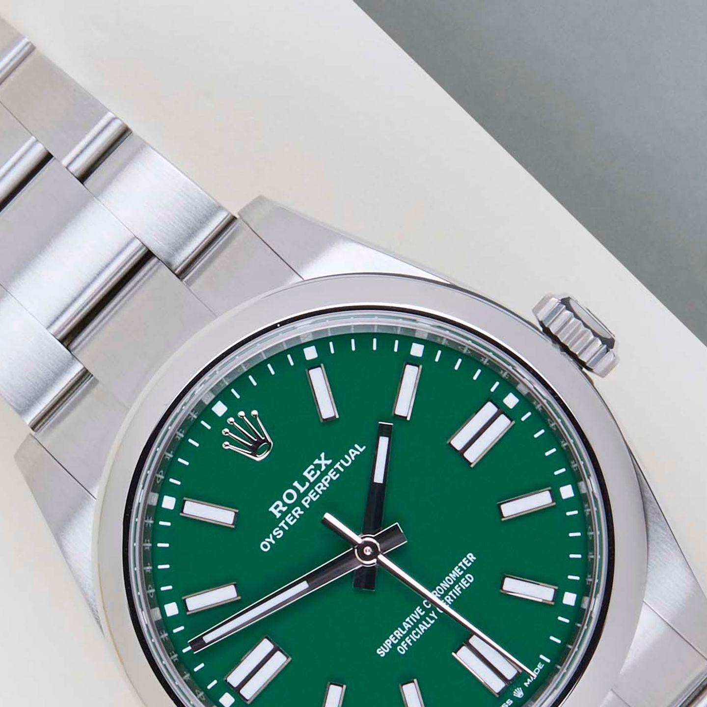 Rolex Oyster Perpetual 41 134300 (2026) - 41 mm Steel case (3/8)