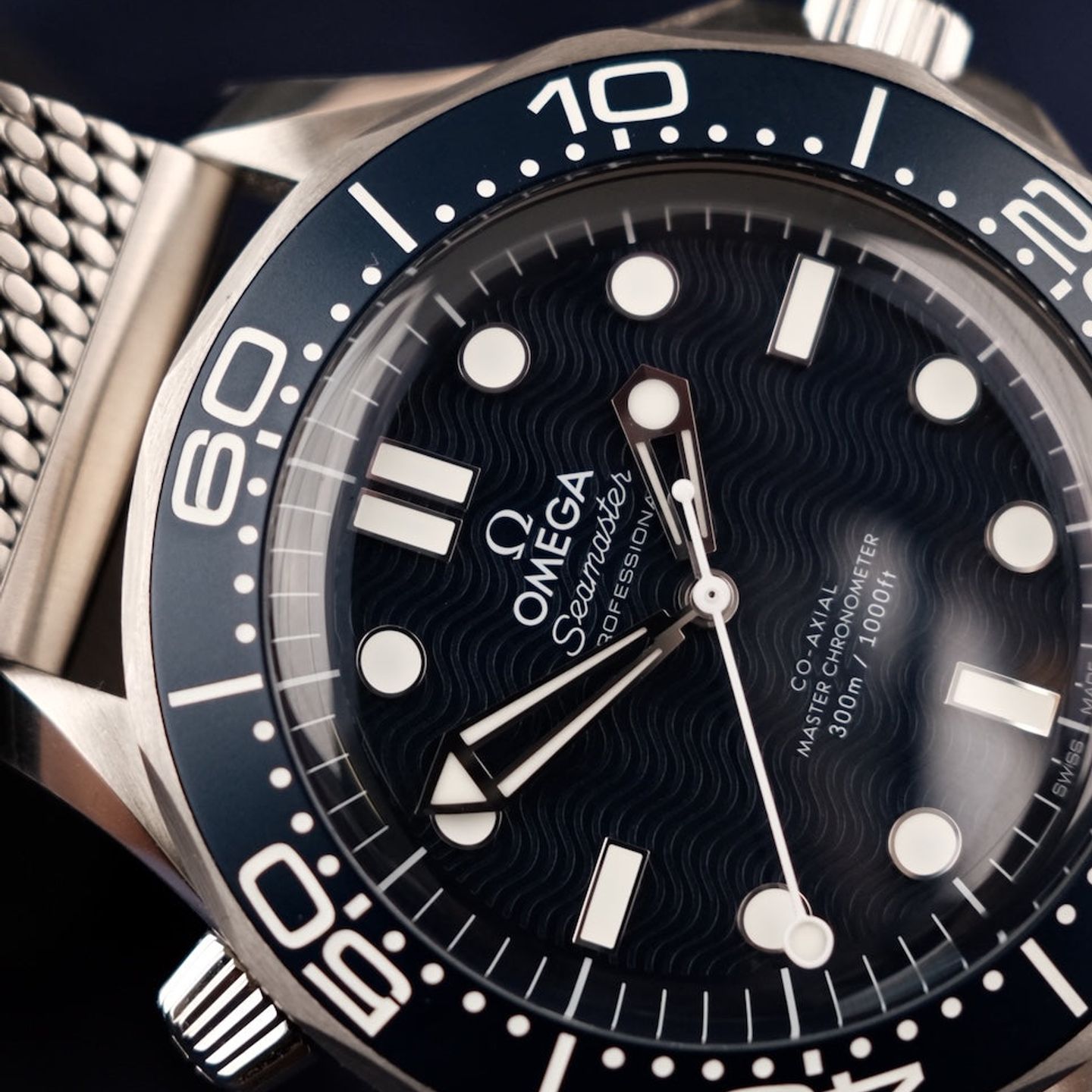 Omega Seamaster Diver 300 M 210.30.42.20.03.002 (2024) - Zwart wijzerplaat 42mm Staal (4/8)