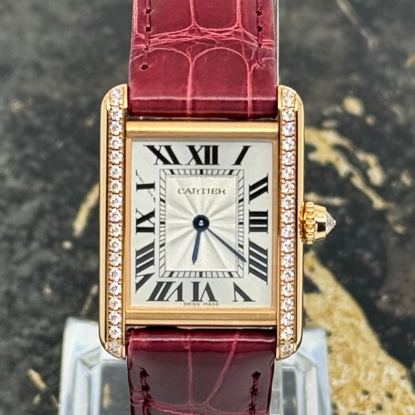 Cartier Tank Louis Cartier WJTA0037 (2025) - Silver dial 22 mm Rose Gold case (2/8)