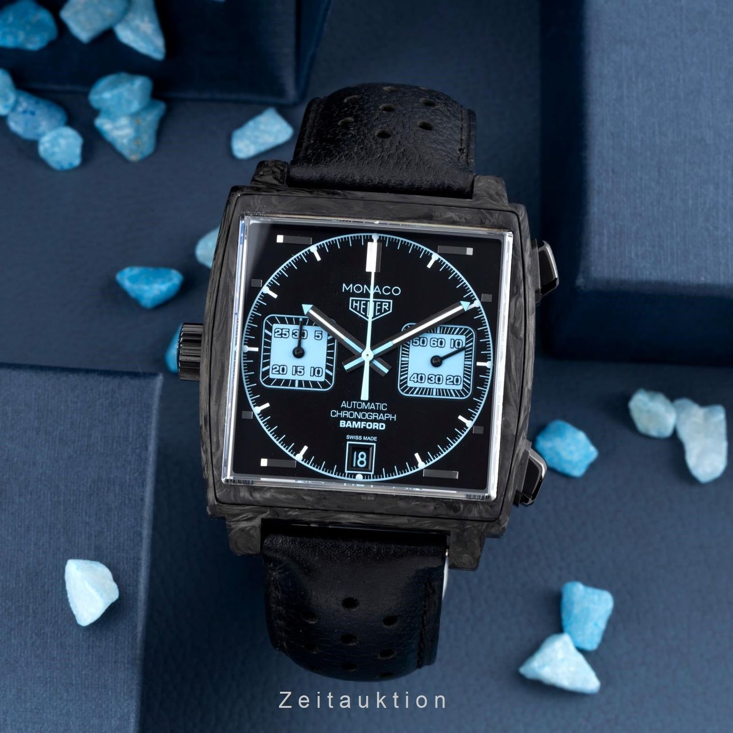 TAG Heuer Monaco CAW2190.FC6437 (Unknown (random serial)) - Black dial 39 mm Carbon case (3/8)