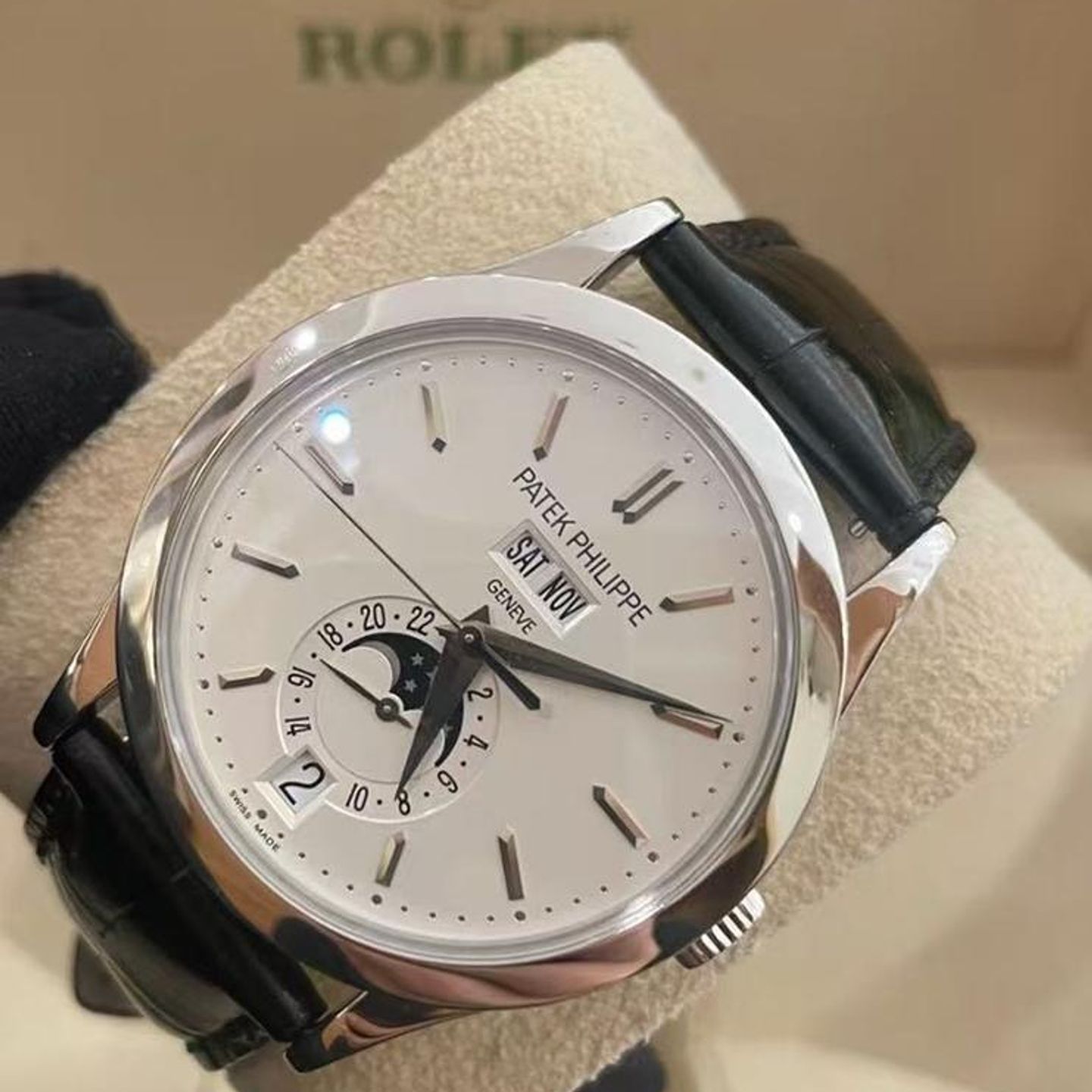 Patek Philippe Annual Calendar 5396G-011 - (4/5)