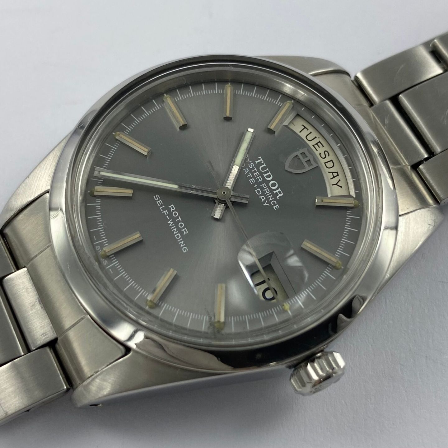 Tudor Prince Date Day 7017/0 - (4/6)