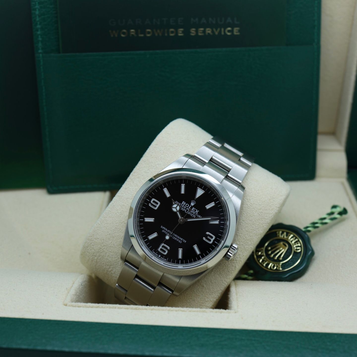 Rolex Explorer 124270 - (8/8)