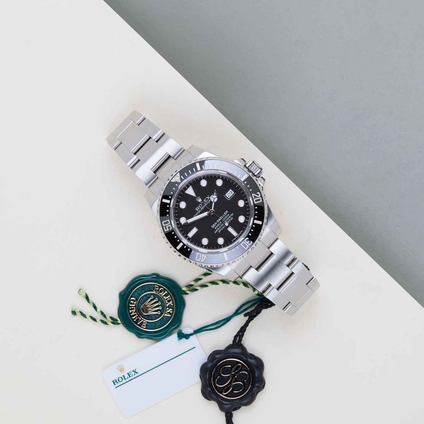 Rolex Sea-Dweller 4000 116600 (2017) - Zwart wijzerplaat 40mm Staal (2/8)