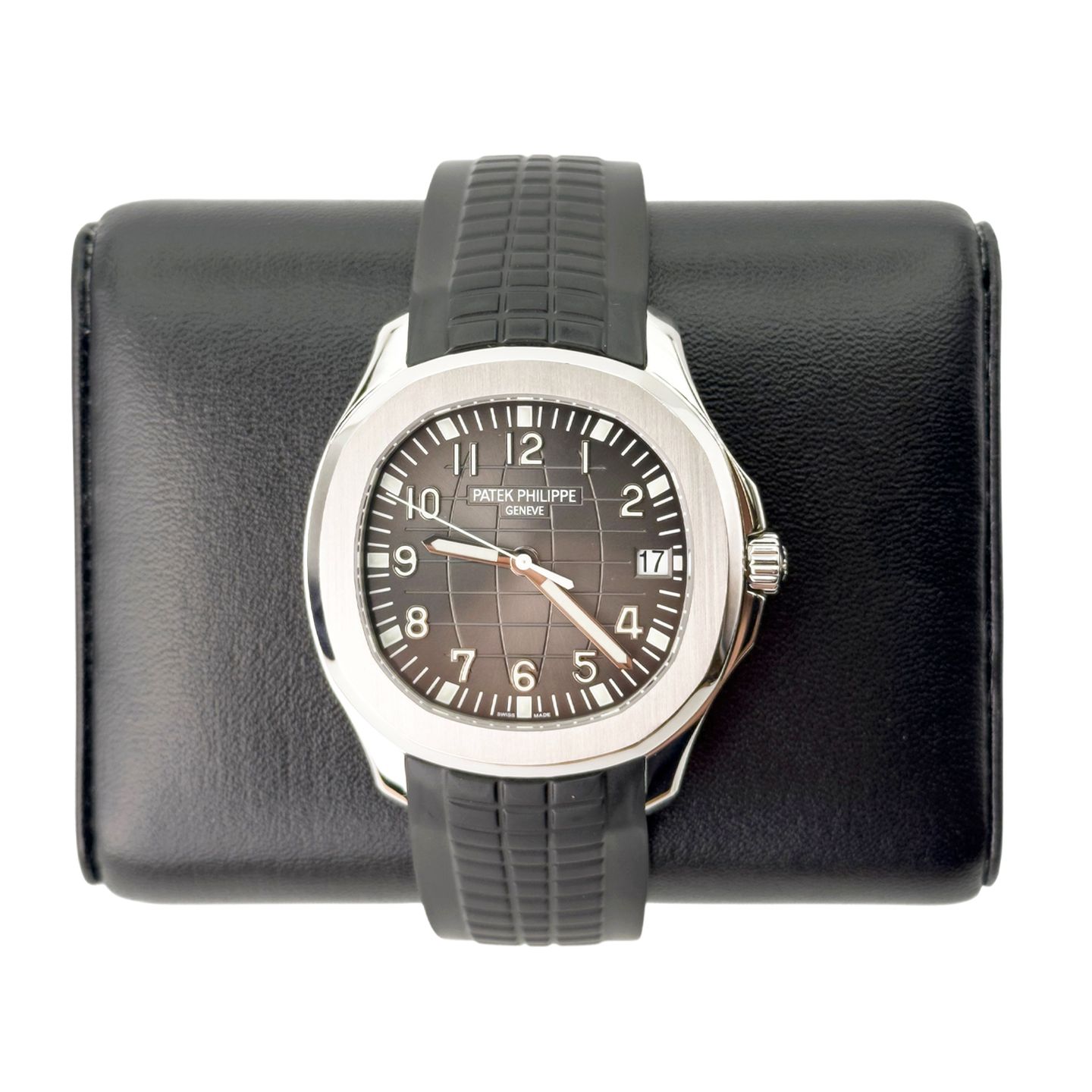 Patek Philippe Aquanaut 5167A-001 (2018) - Black dial 40 mm Steel case (2/6)