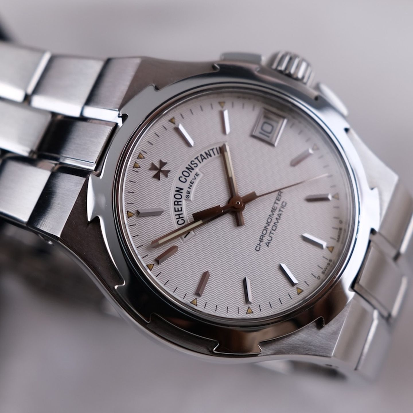 Vacheron Constantin Overseas 42050 - (5/8)