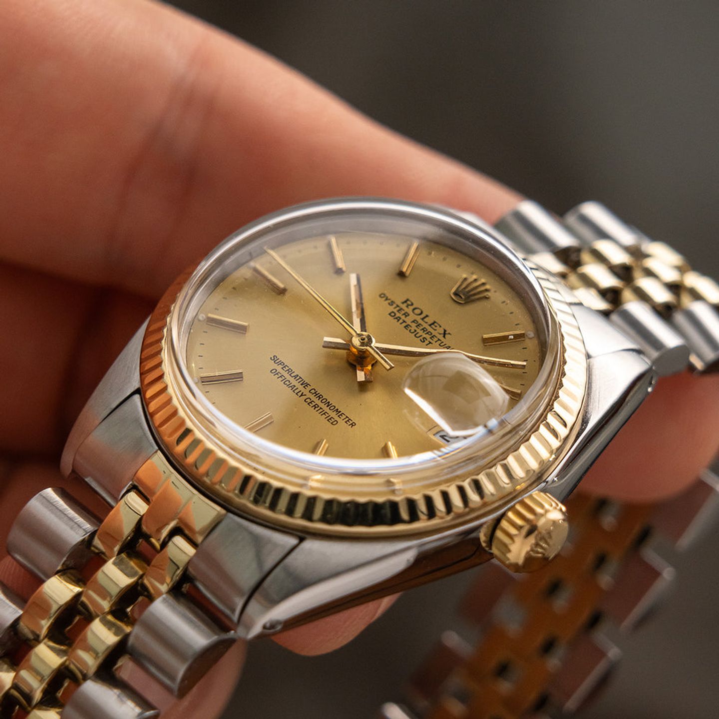 Rolex Datejust 6827 (1978) - Champagne dial 31 mm Gold/Steel case (4/8)