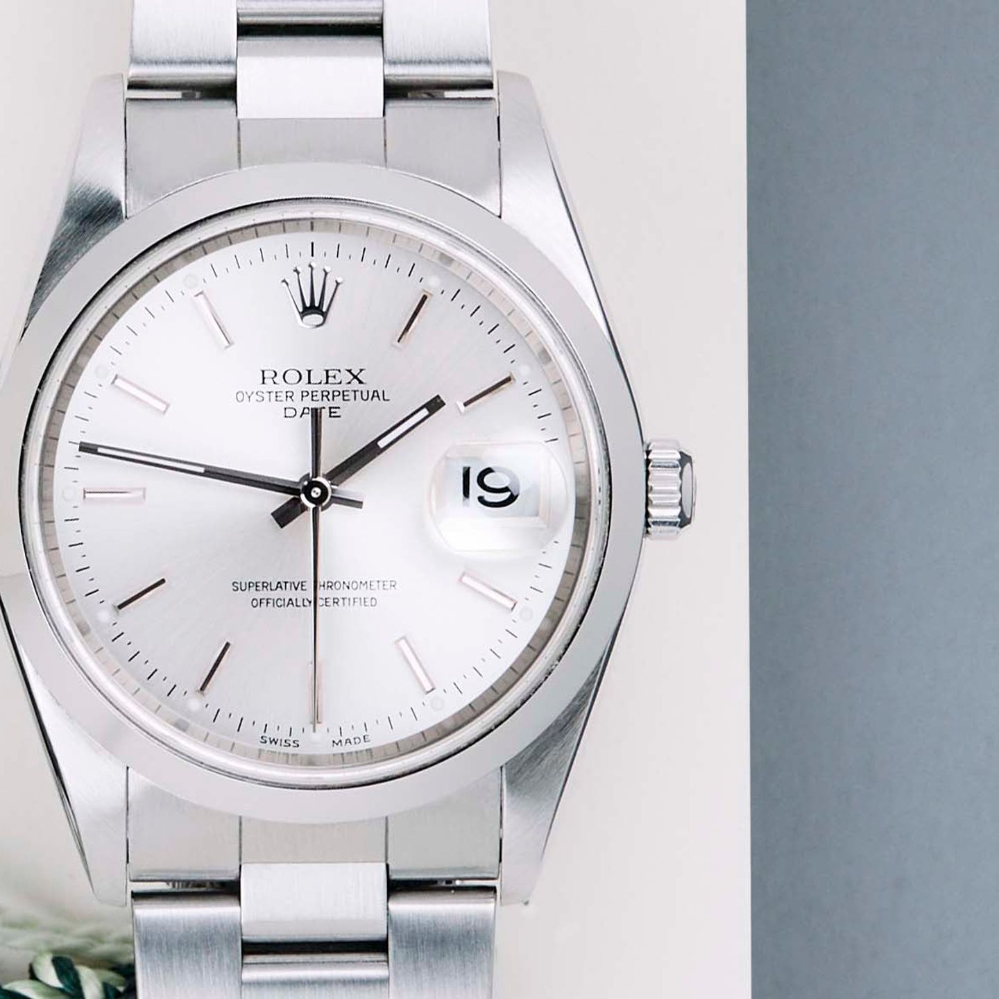 Rolex Oyster Perpetual Date 15200 - (5/8)