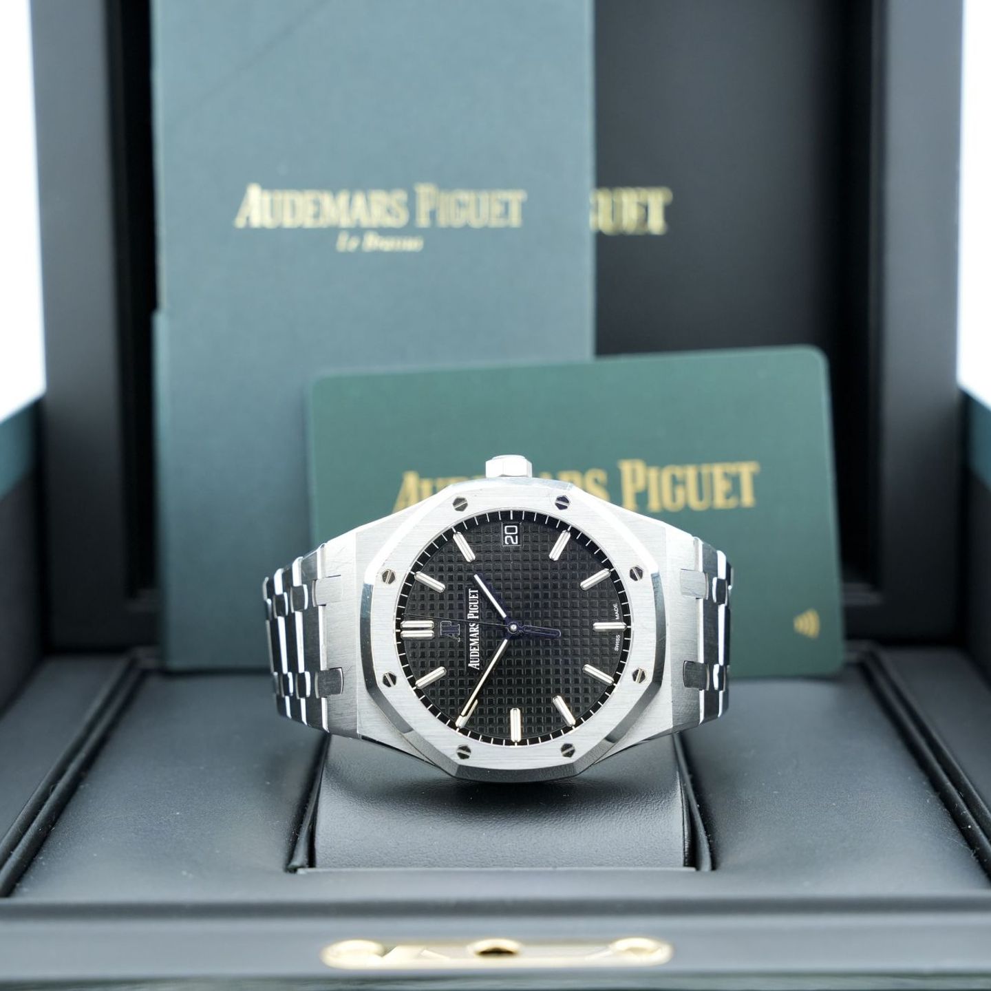 Audemars Piguet Royal Oak Selfwinding 15500ST.OO.1220ST.03 (2021) - Zwart wijzerplaat 41mm Staal (2/2)