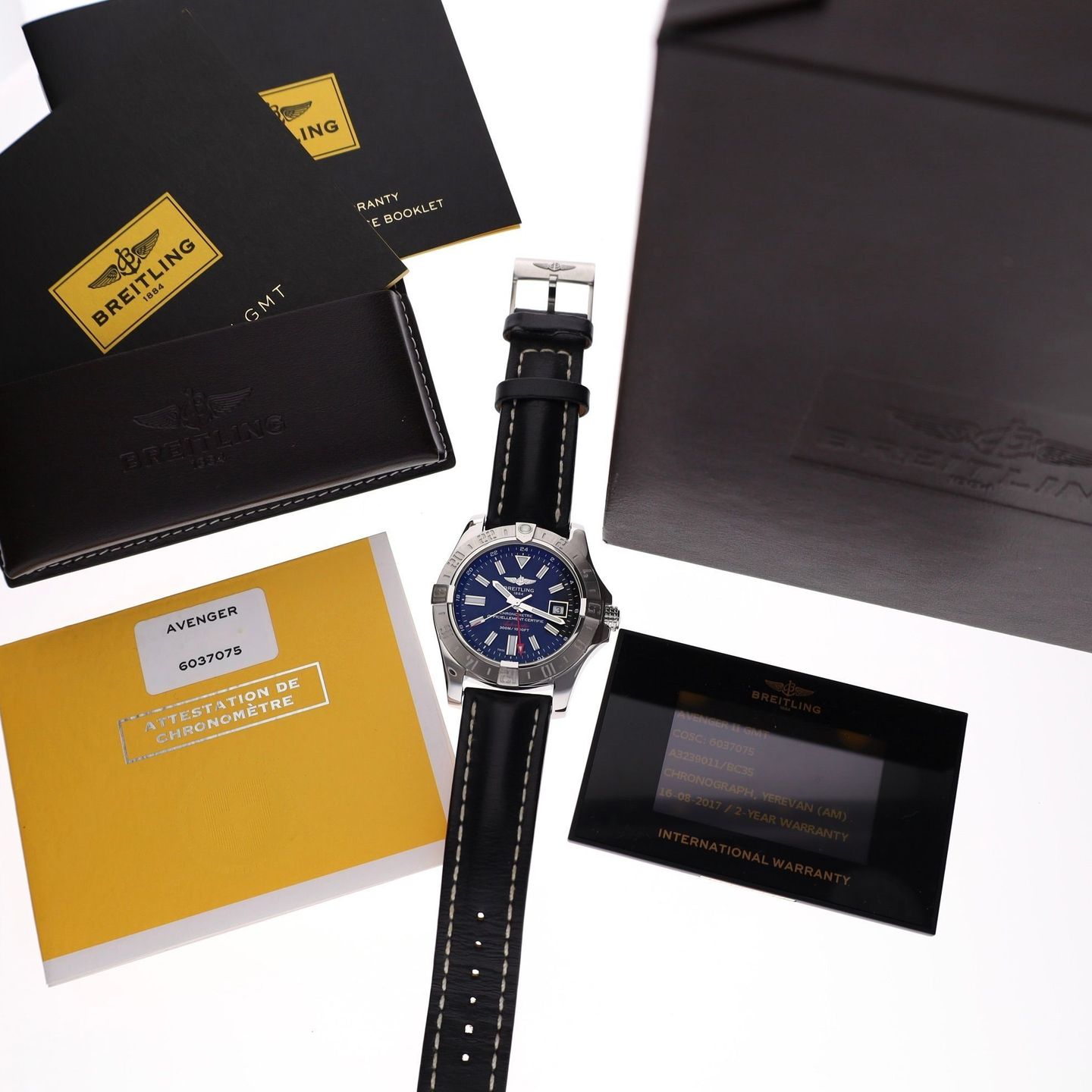 Breitling Avenger II GMT A32390 (2017) - 43 mm Steel case (2/8)