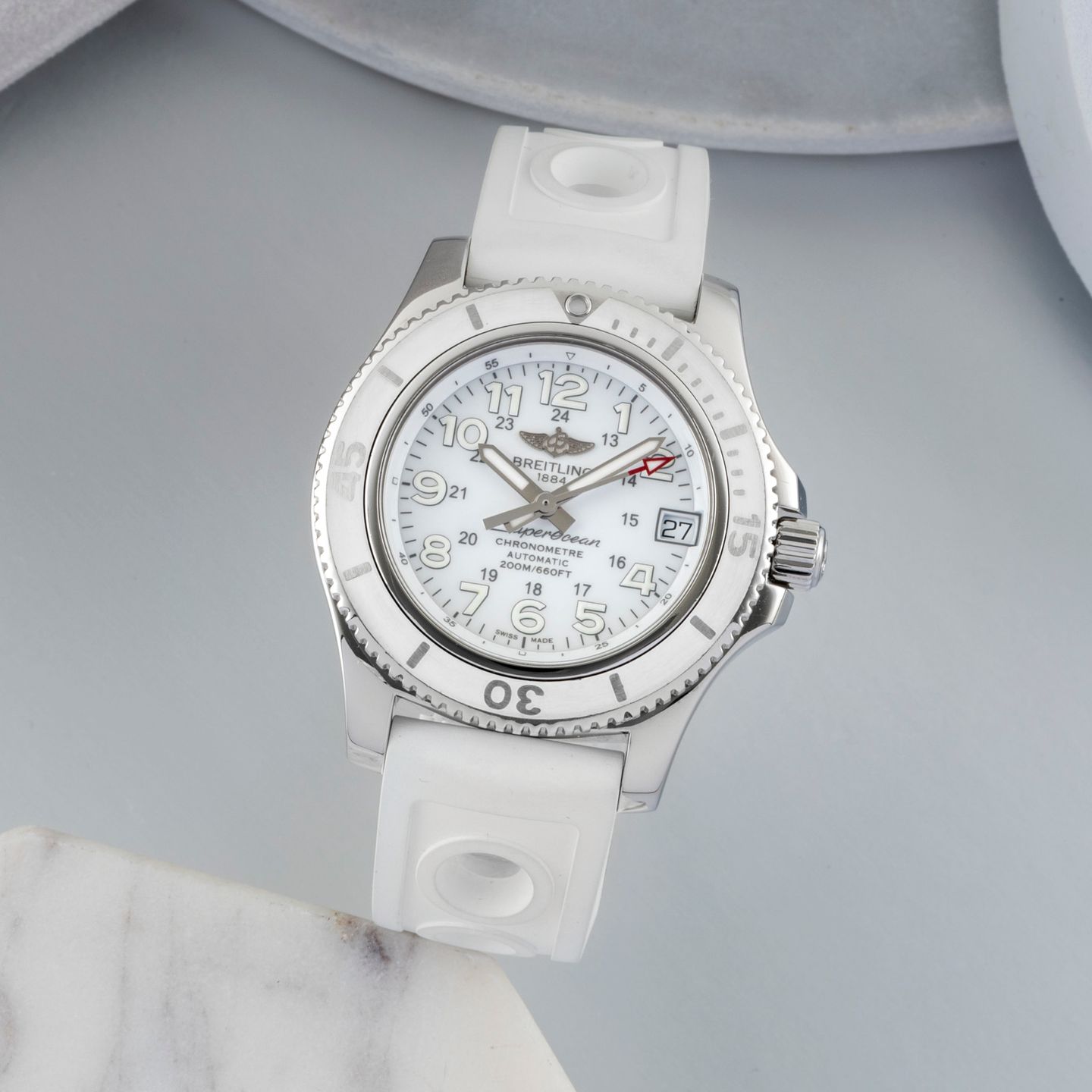 Breitling Superocean II 36 A17312 (2017) - White dial 36 mm Steel case (1/8)