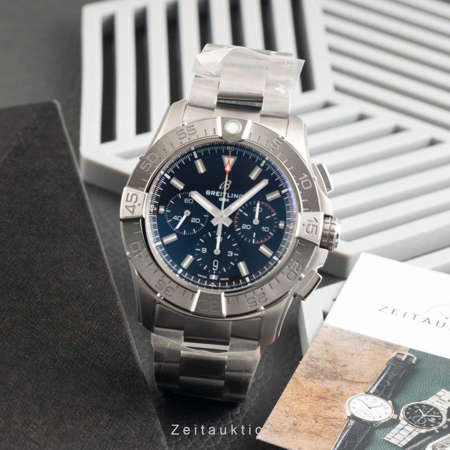 Breitling Super Avenger EB0148101B1E1 - (3/8)