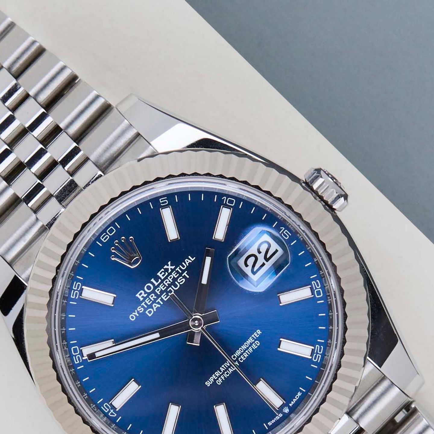 Rolex Datejust 41 126334 (2025) - Blue dial 41 mm Steel case (3/8)