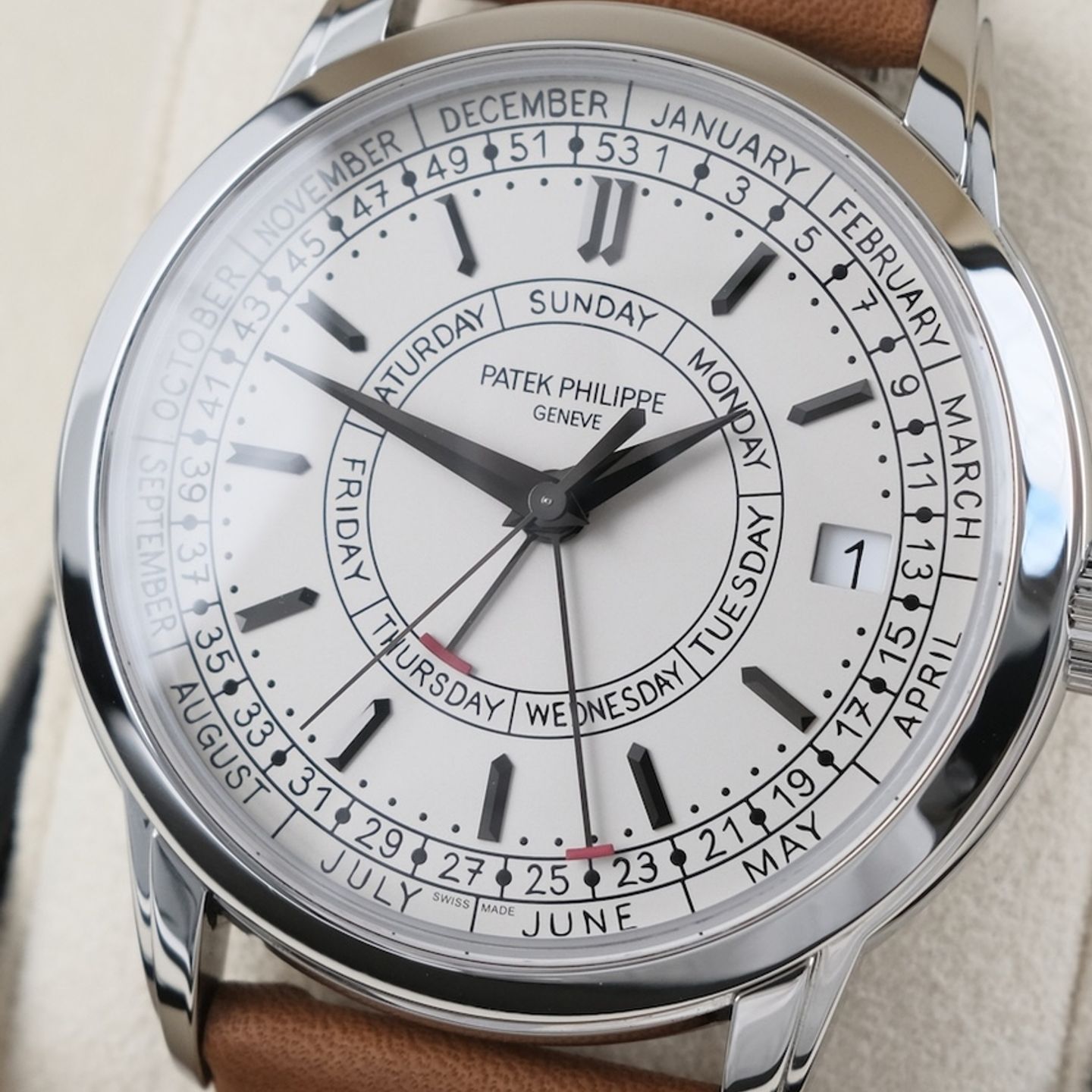 Patek Philippe Calatrava 5212A-001 - (4/8)