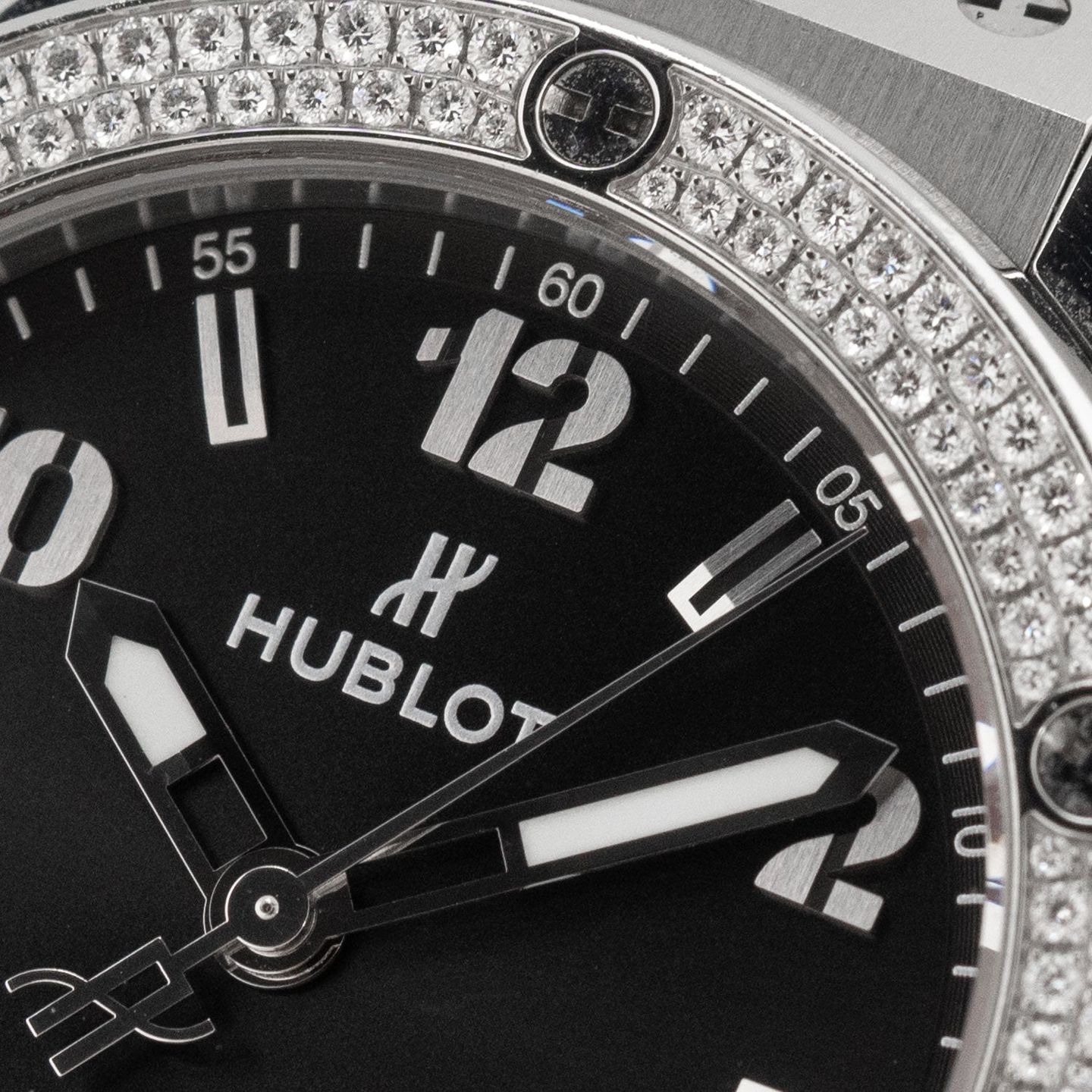 Hublot Big Bang 38 mm 361.sx.1270.rx.1104 (2018) - Black dial 38 mm Steel case (3/7)