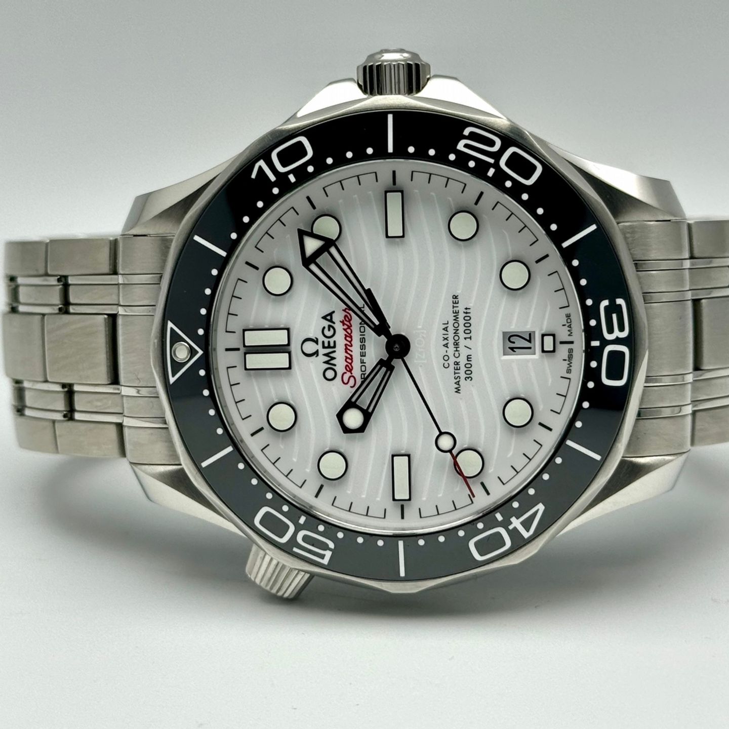 Omega Seamaster Diver 300 M 210.30.42.20.04.001 (2022) - Wit wijzerplaat 42mm Staal (2/10)