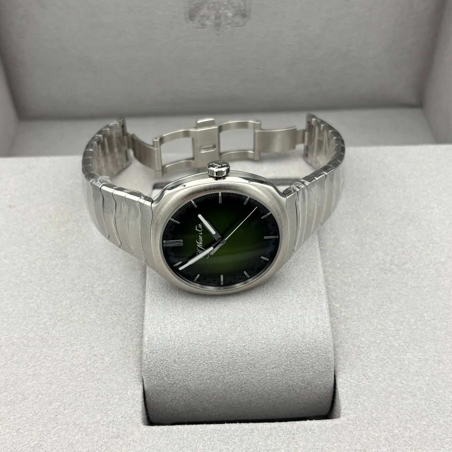 H. Moser & Cie. Unknown 6201-1200 - (3/5)