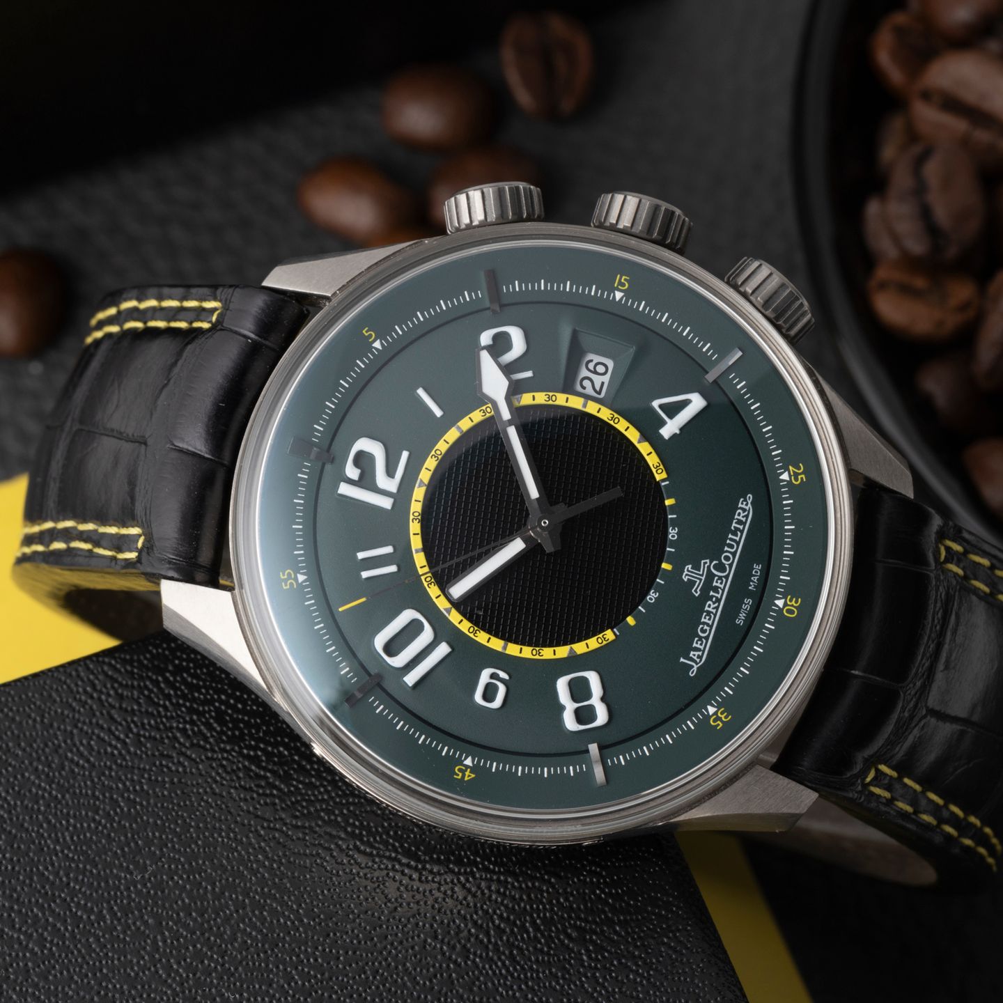 Jaeger-LeCoultre AMVOX Q191T440 (Unknown (random serial)) - Green dial 42 mm Titanium case (2/8)