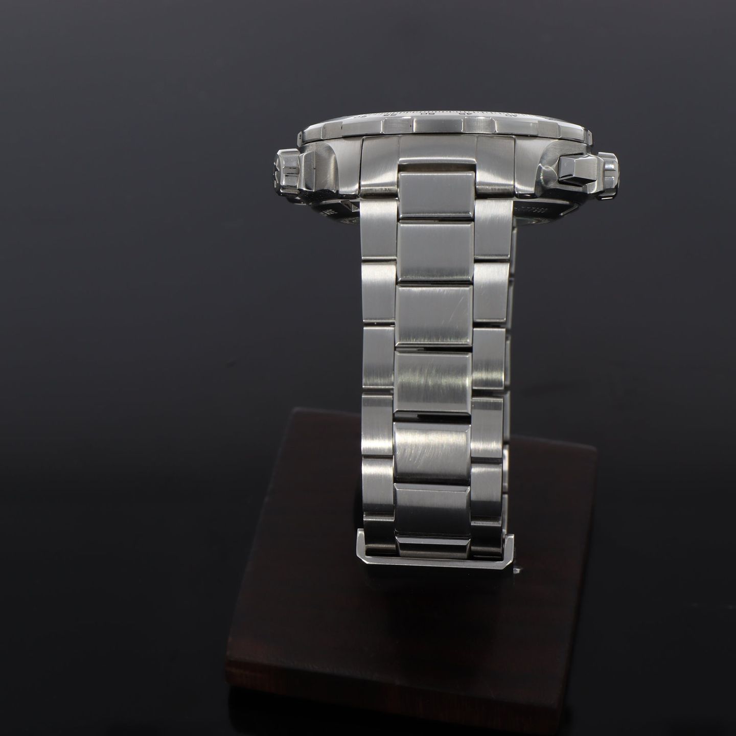 Hamilton Khaki X-Wind H77796535 (2020) - Black dial 45 mm Steel case (7/8)