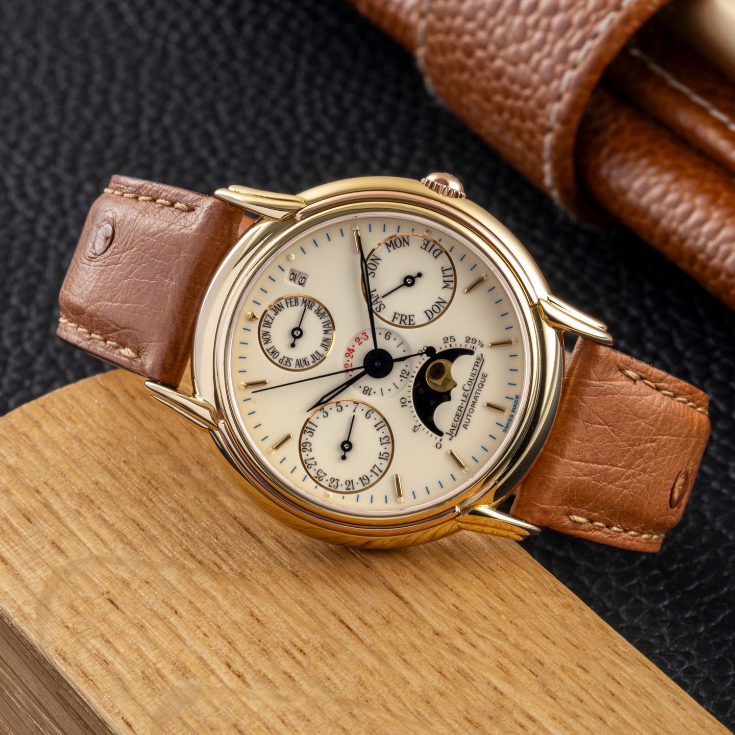 Jaeger-LeCoultre Odysseus 166.7.80 (1991) - White dial 36 mm Yellow Gold case (2/8)