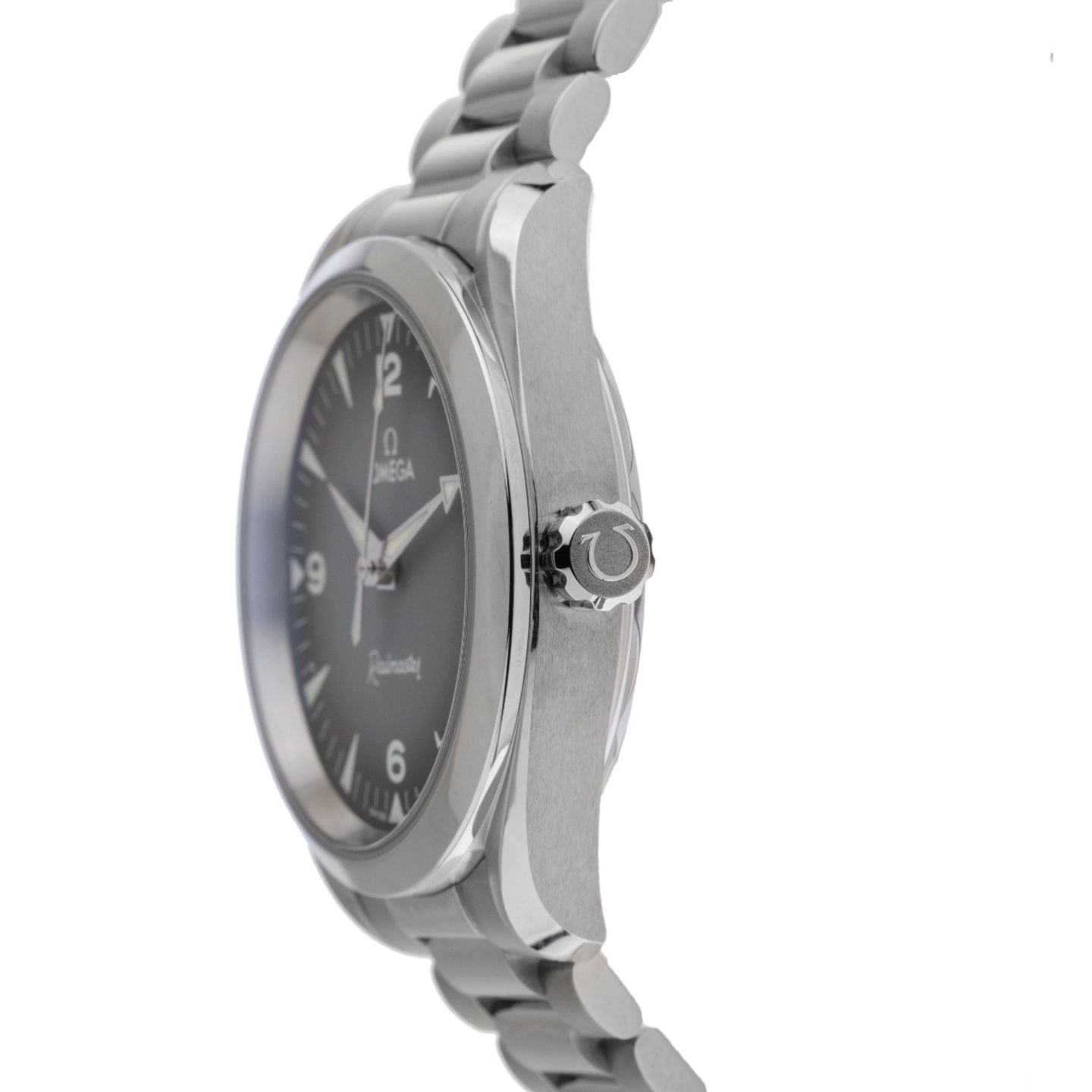 Omega Seamaster Railmaster 235.10.38.20.06.001 (2026) - Grey dial 38 mm Steel case (4/8)