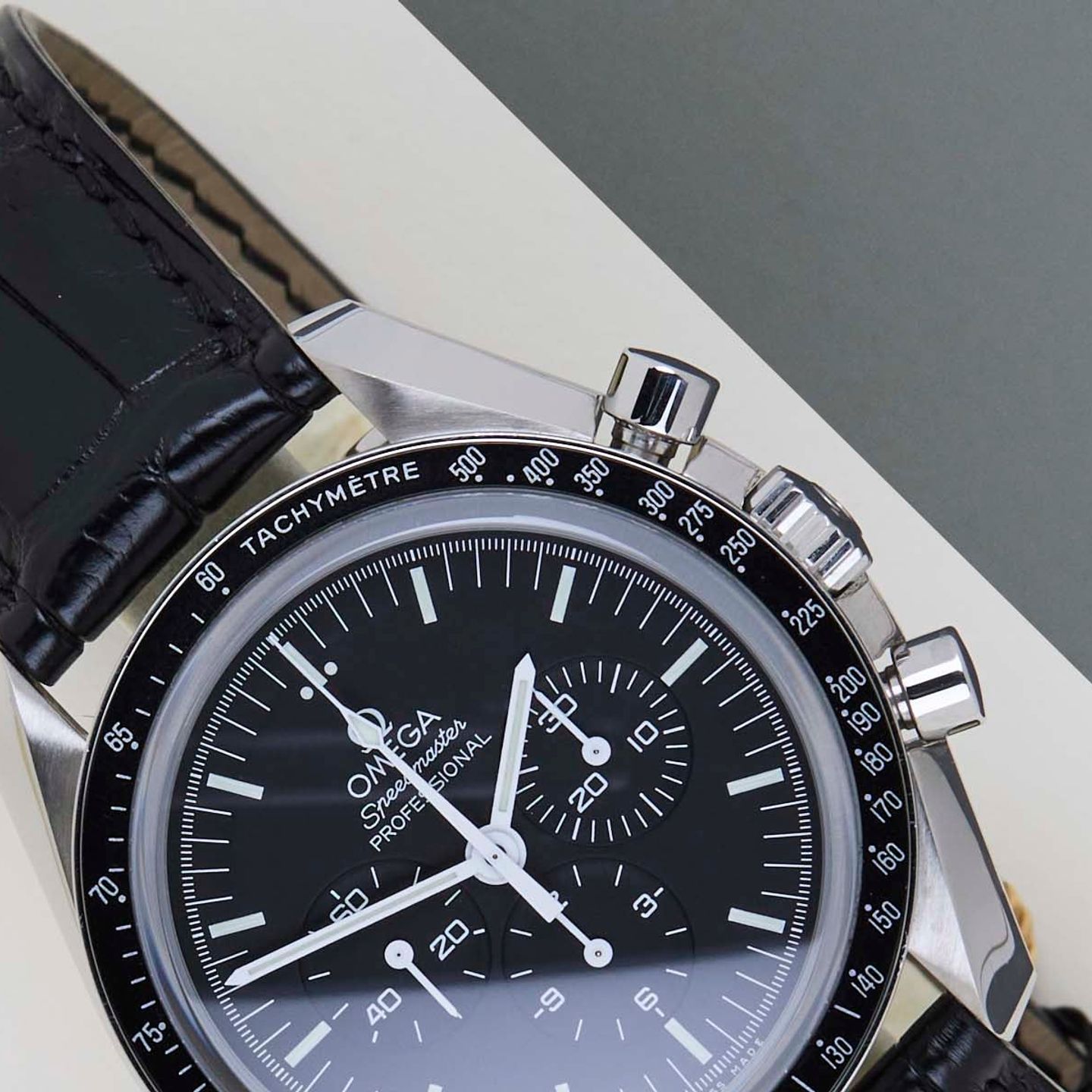 Omega Speedmaster Professional Moonwatch 311.33.42.30.01.002 (2020) - Zwart wijzerplaat 42mm Staal (3/8)