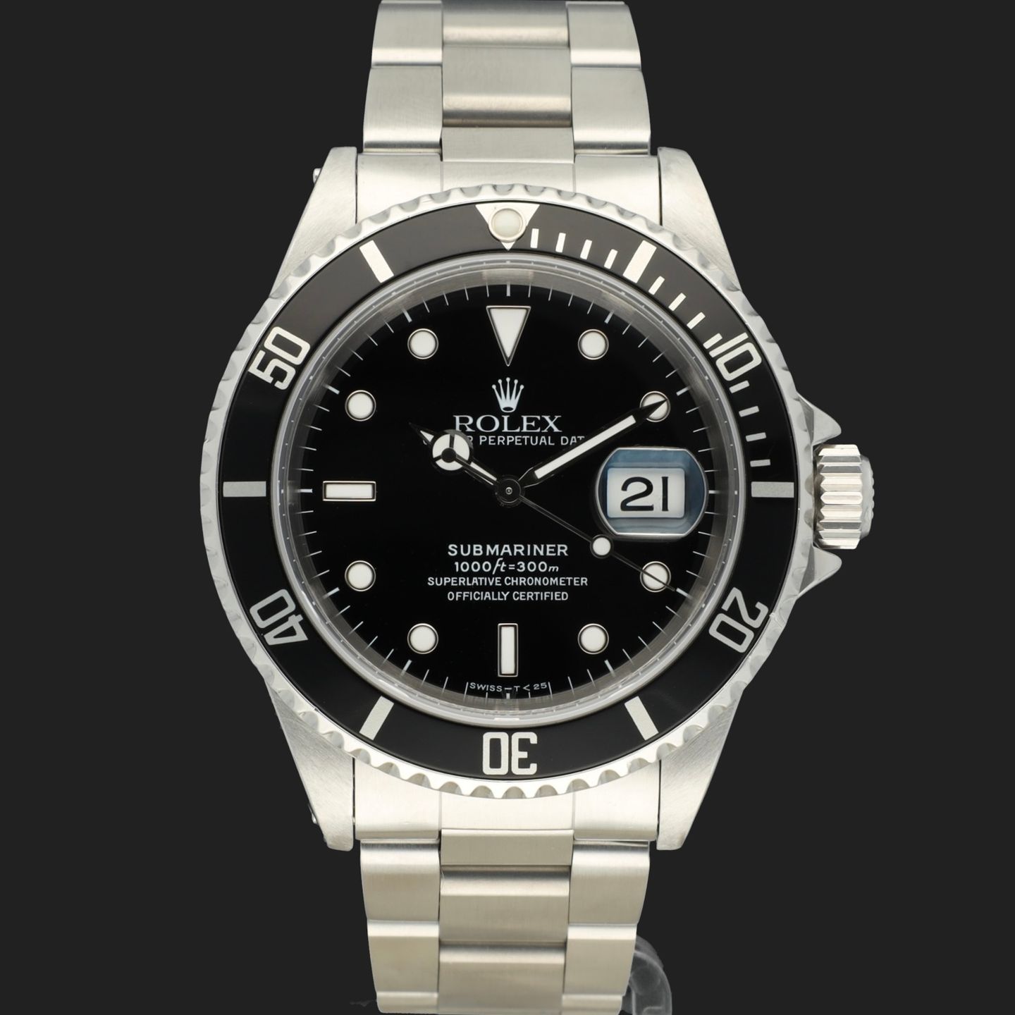 Rolex Submariner Date 16610 (1996) - Black dial 40 mm Steel case (3/8)