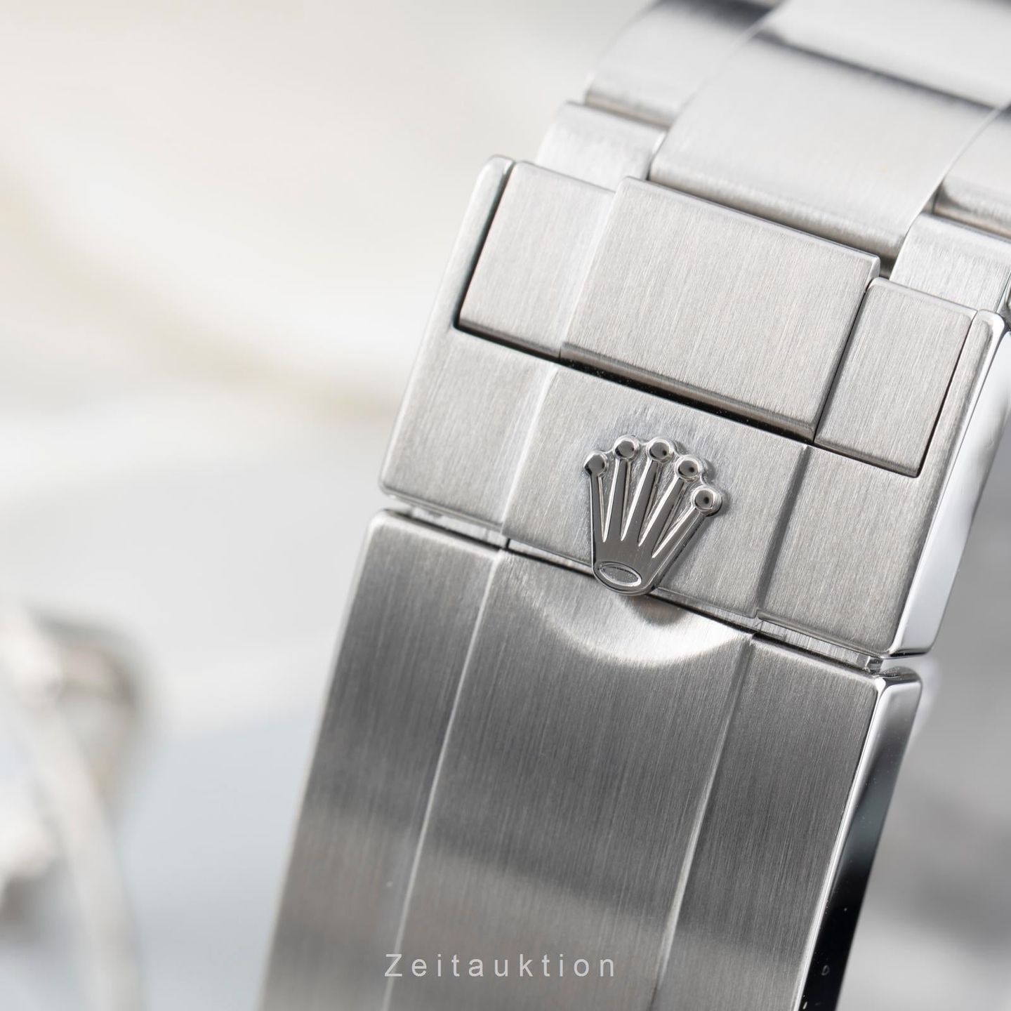 Rolex Sea-Dweller 126600 - (2/8)