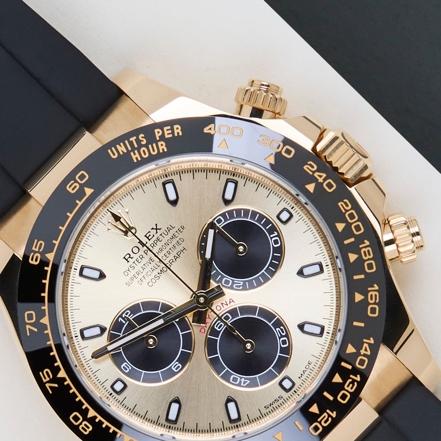 Rolex Daytona 116518LN (2021) - Champagne dial 40 mm Yellow Gold case (3/8)