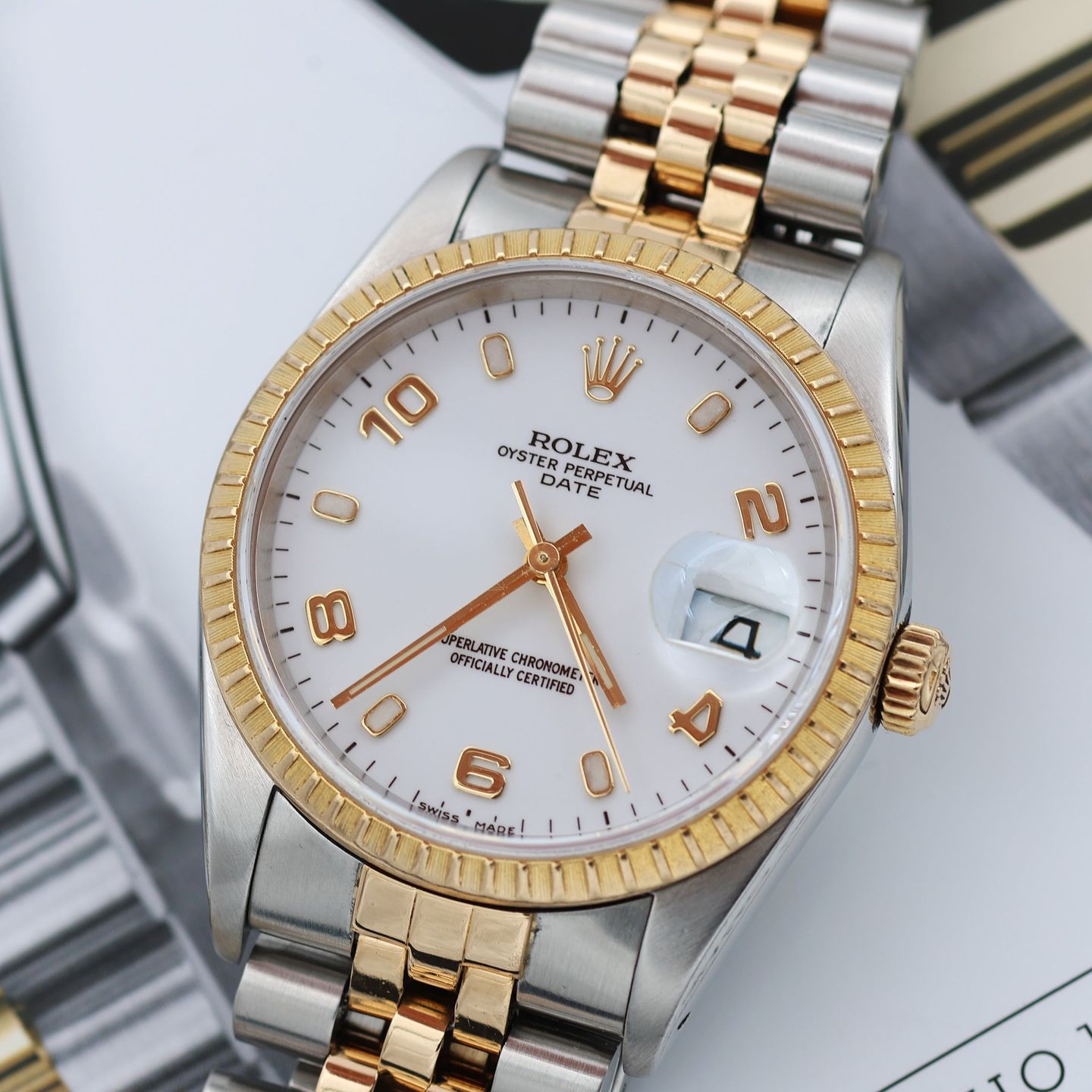 Rolex Oyster Perpetual Date 15233 - (6/8)