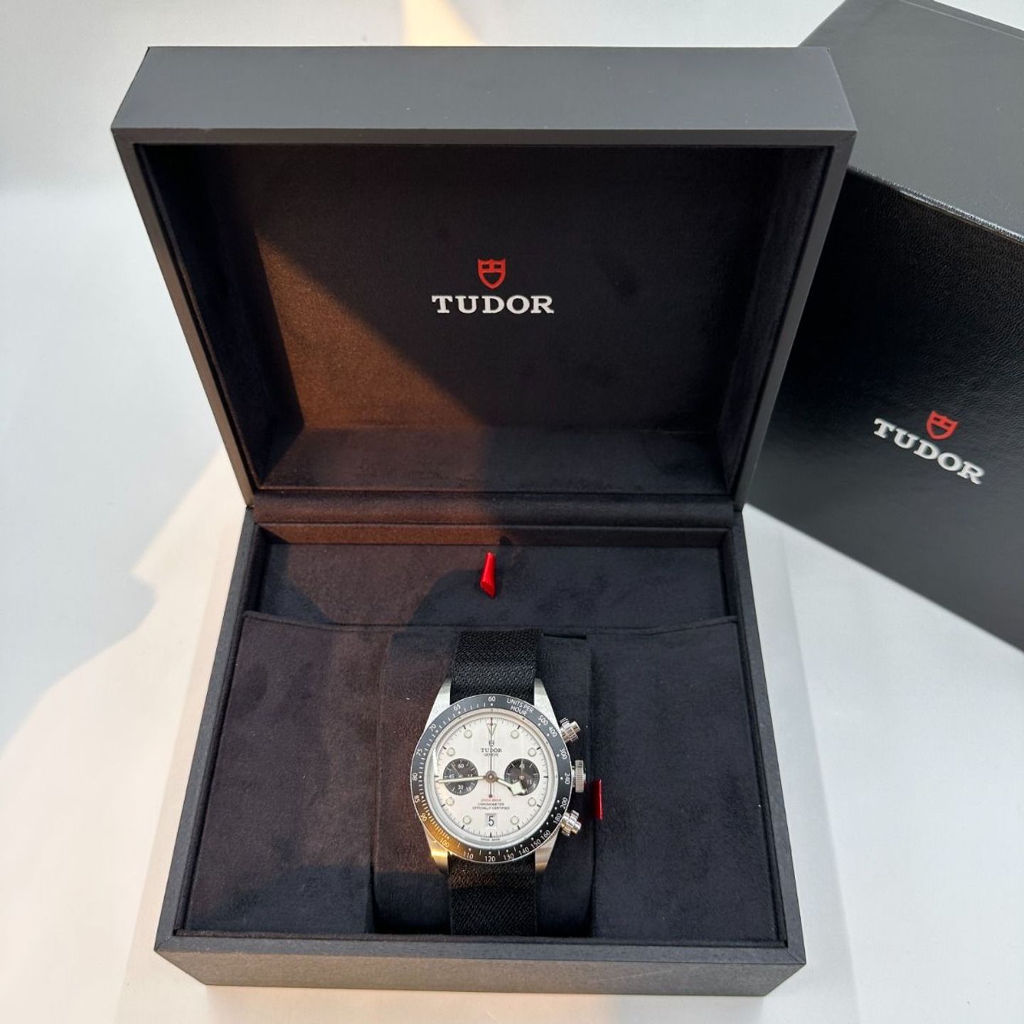 Tudor Black Bay Chrono 79360N-0008 (2024) - White dial 41 mm Steel case (5/8)