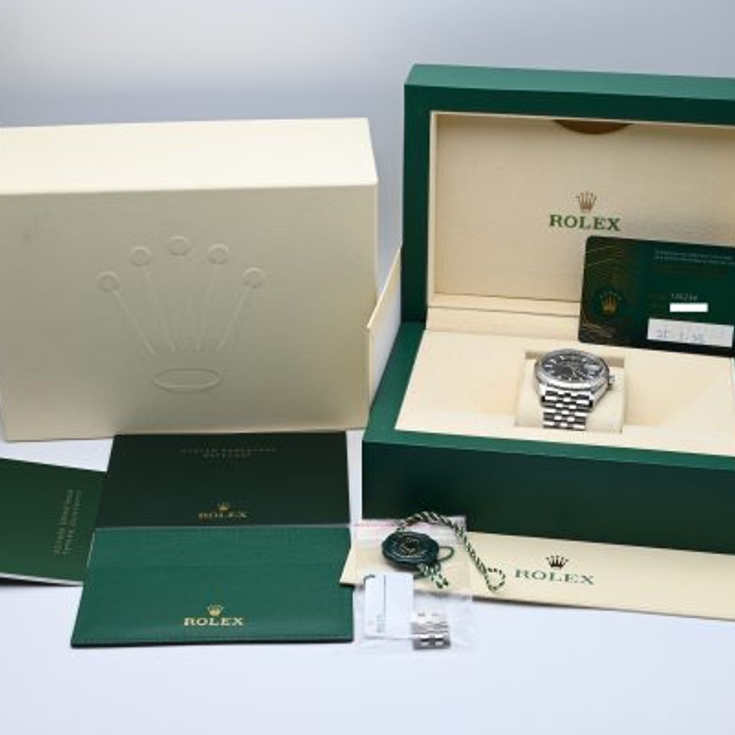 Rolex Datejust 36 126234 (2023) - Blauw wijzerplaat 36mm Staal (2/8)