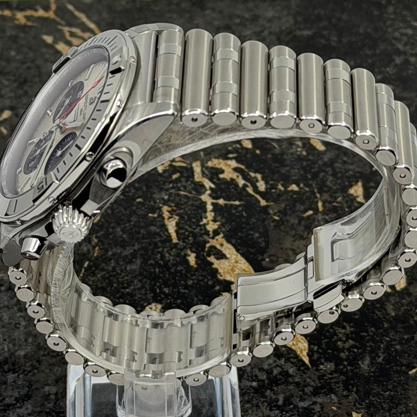 Breitling Chronomat 42 AB0134101G1A1 (2025) - Silver dial 42 mm Steel case (5/8)