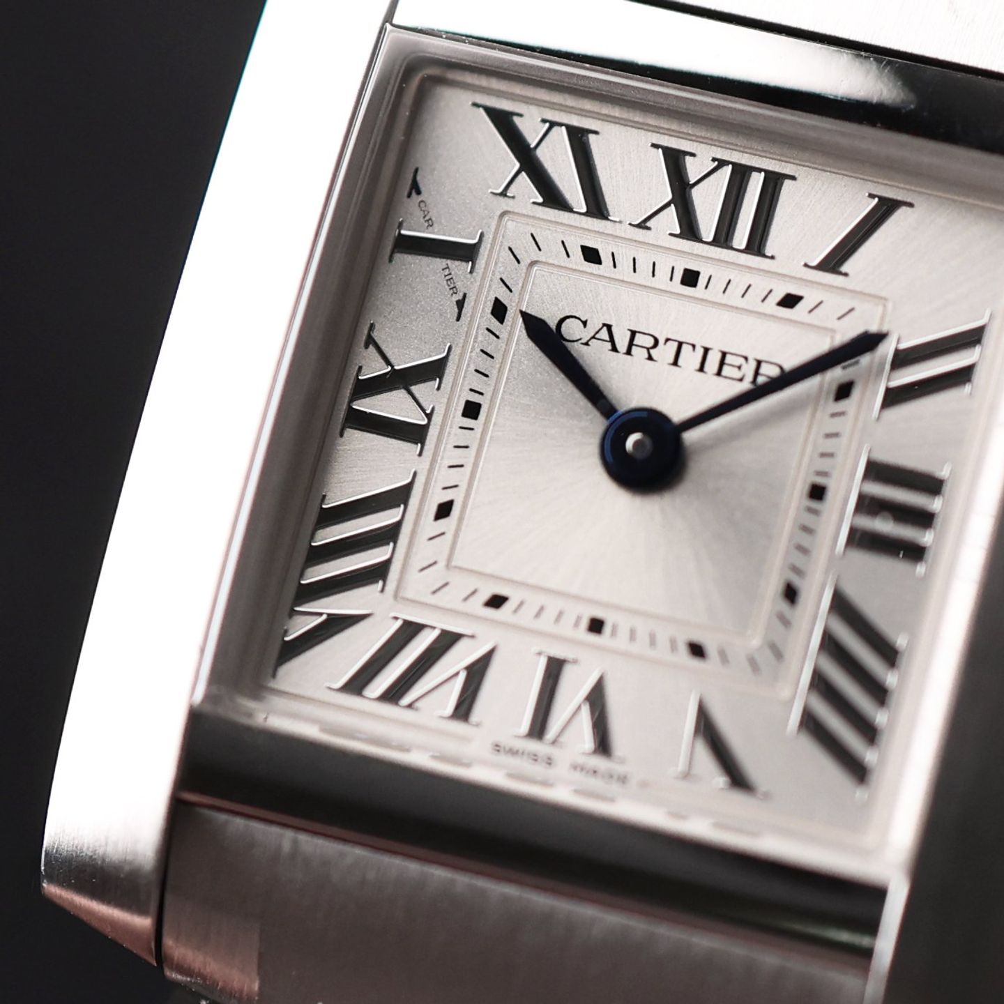 Cartier Tank Française WSTA0065 (2023) - Silver dial 21 mm Steel case (2/3)