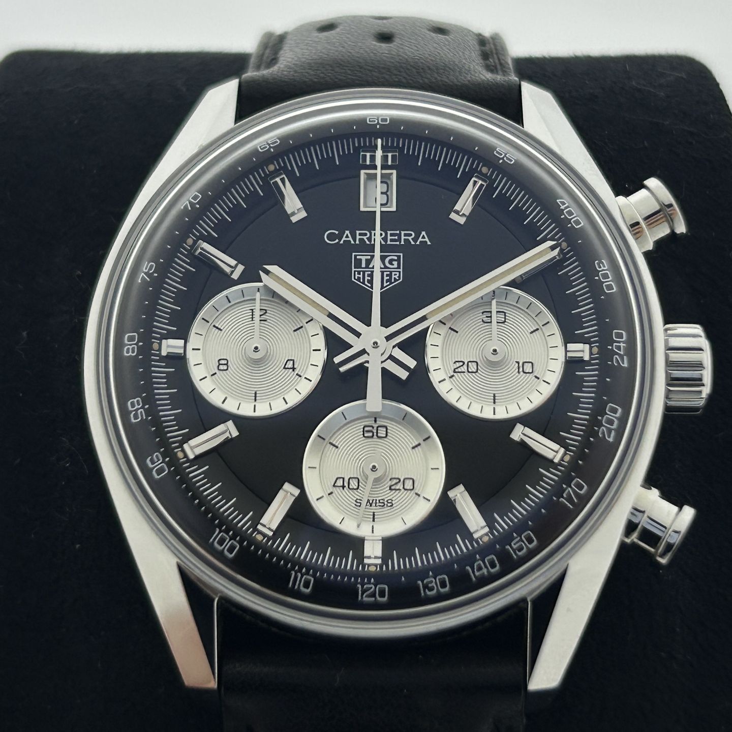 TAG Heuer Carrera CBS2210.FC6534 (2025) - Zwart wijzerplaat 39mm Staal (1/8)