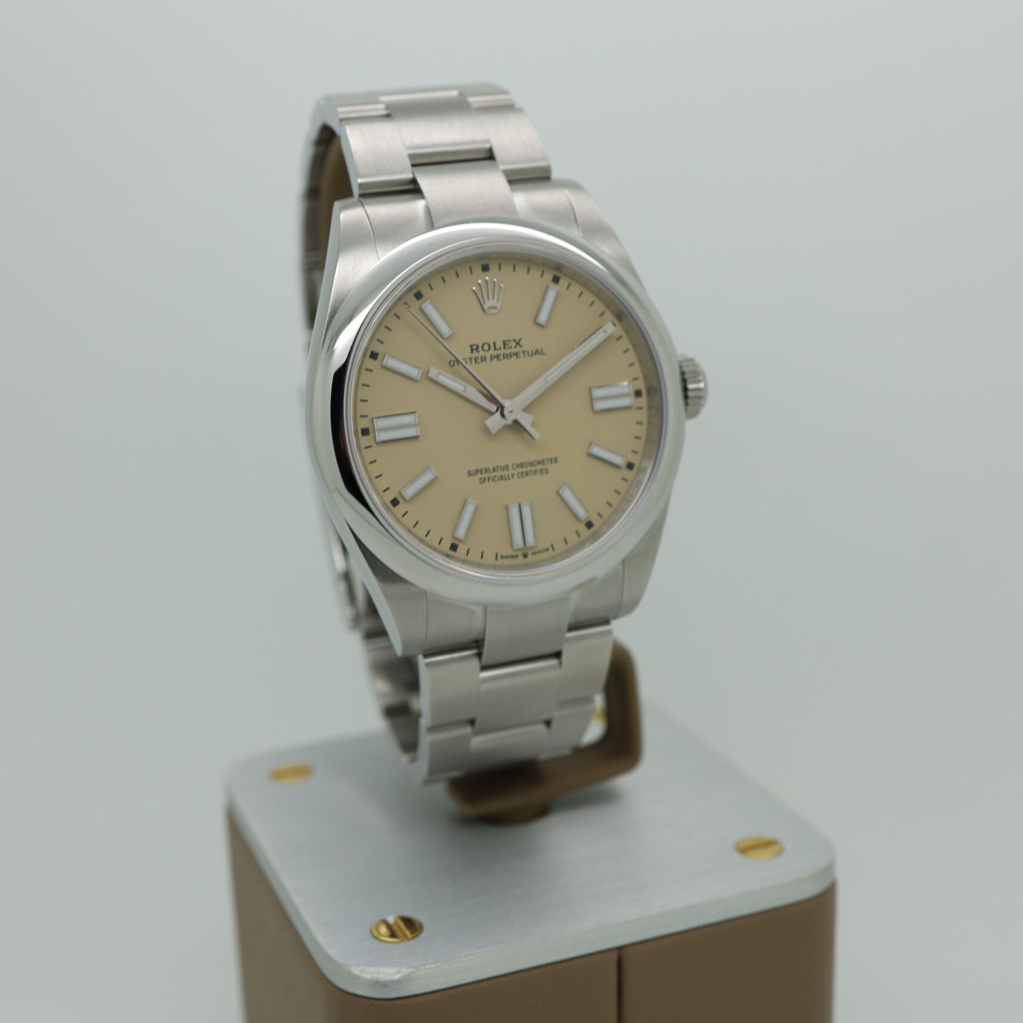 Rolex Oyster Perpetual 41 134300 (2025) - 41 mm Steel case (2/8)