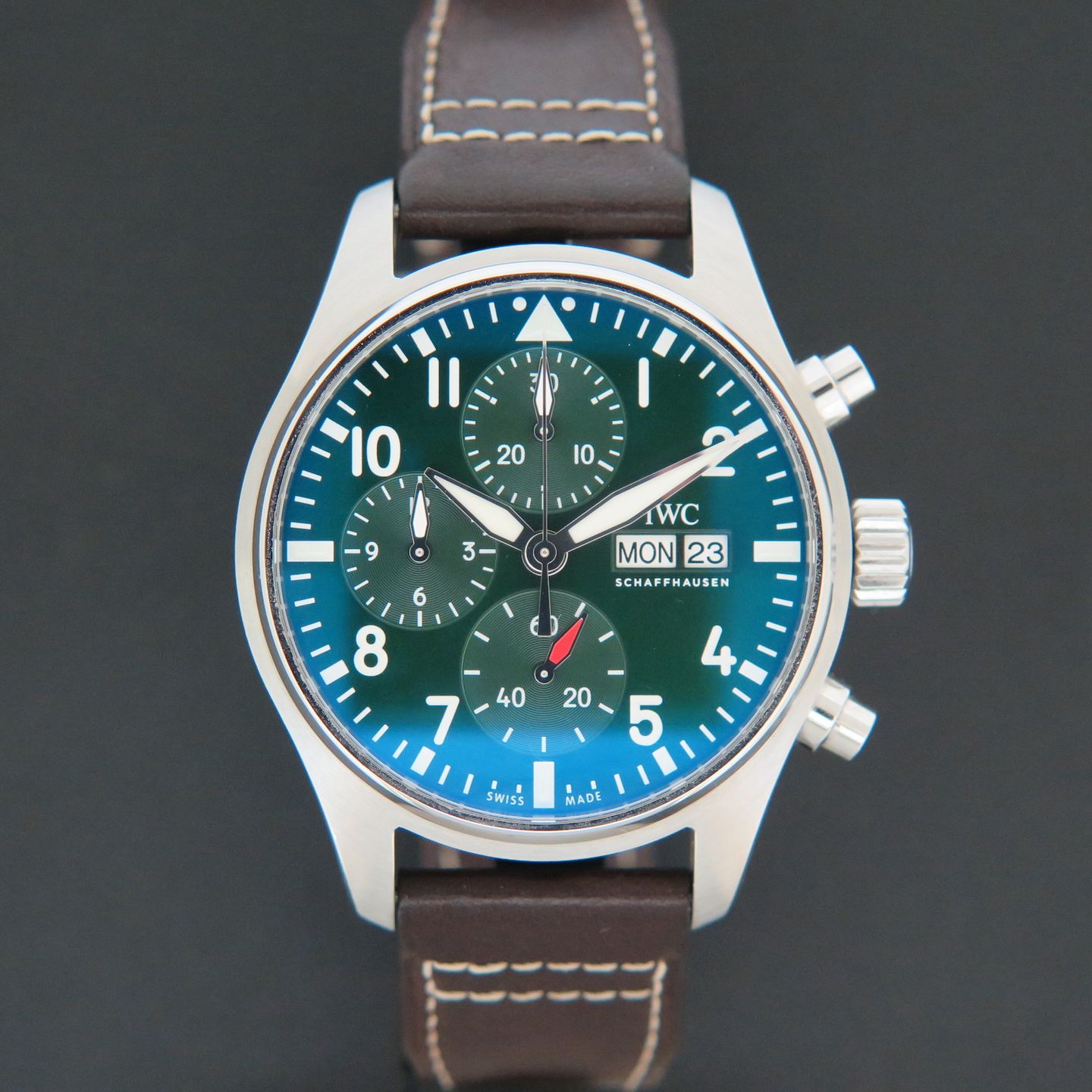 IWC Pilot Chronograph IW388103 (2022) - Green dial 41 mm Steel case (3/4)