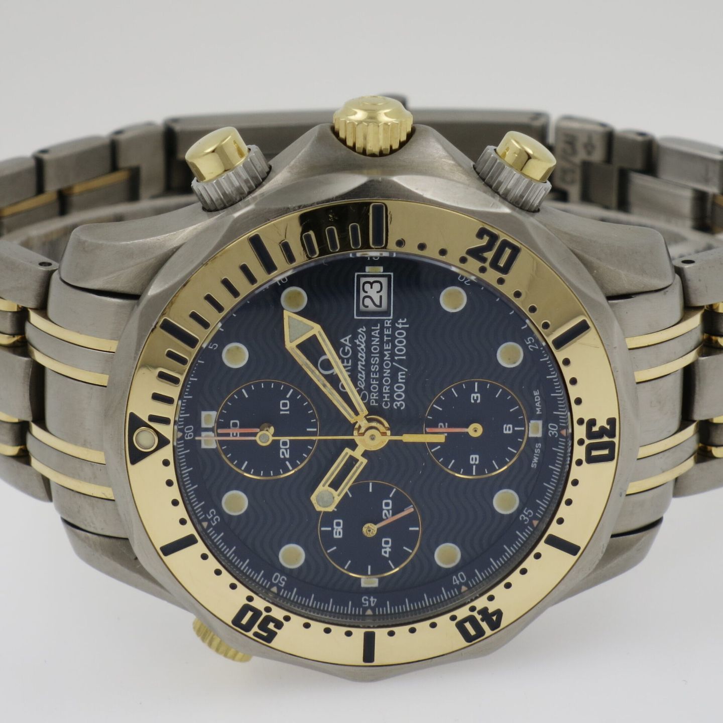 Omega Seamaster Diver 300 M 2297.80.00 (2007) - Blue dial 42 mm Titanium case (2/4)