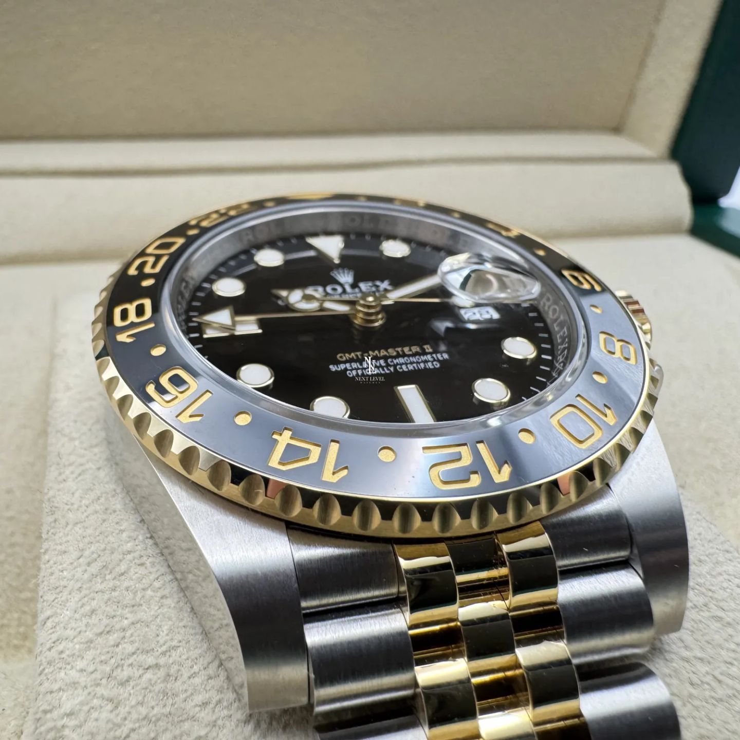 Rolex GMT-Master II 126713GRNR - (8/8)