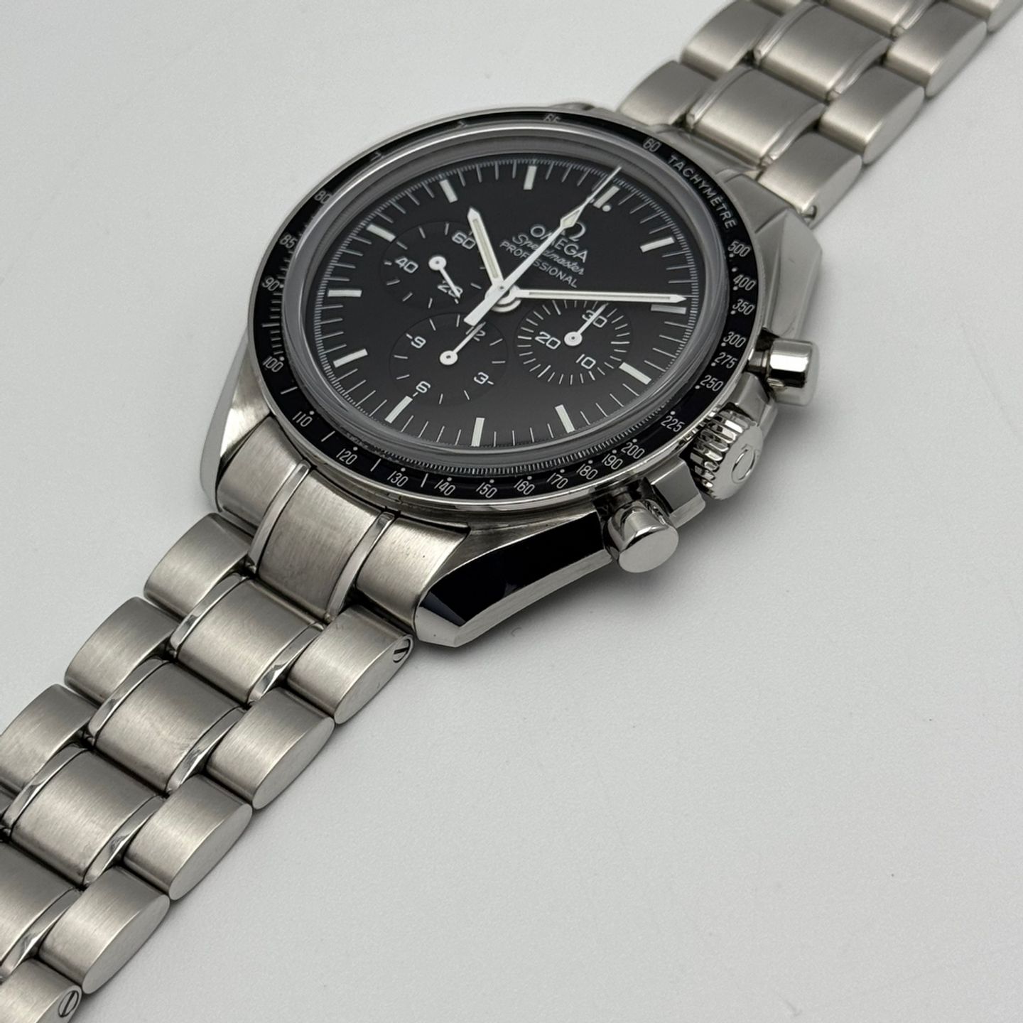 Omega Speedmaster Professional Moonwatch 311.30.42.30.01.006 (2017) - Black dial 42 mm Steel case (5/10)