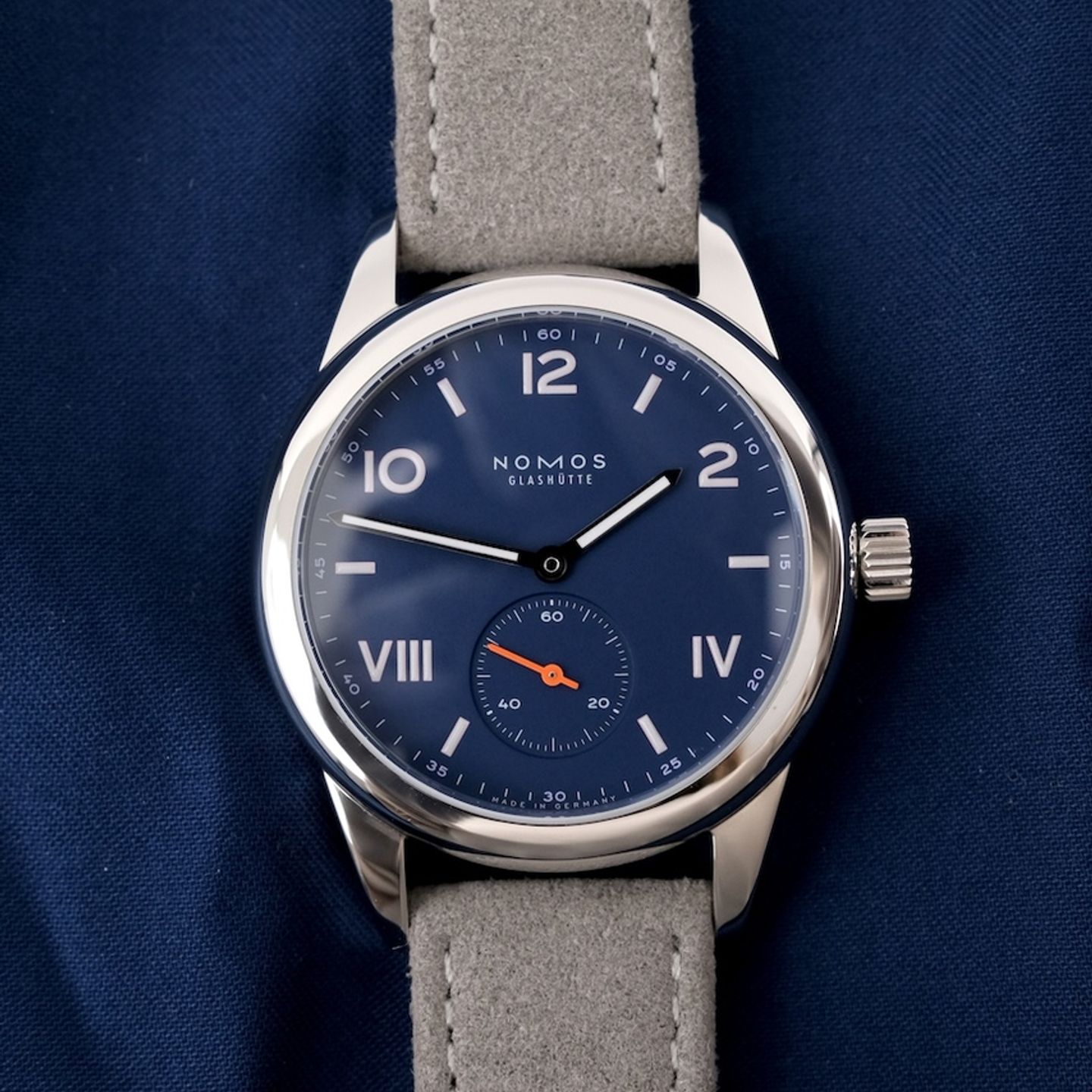 NOMOS Club 719 - (1/8)