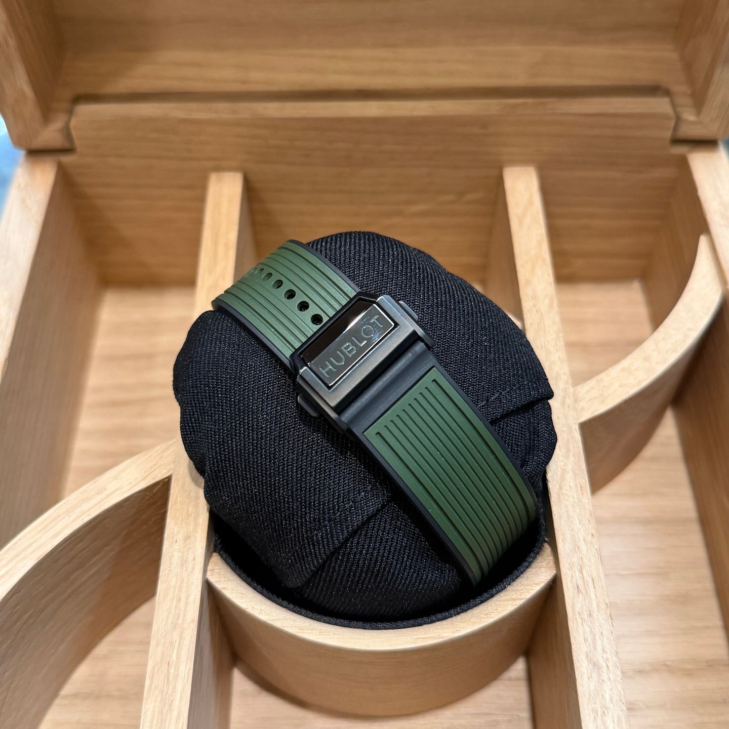 Hublot Big Bang Unico 441.GX.5210.RX (2025) - Transparent dial 42 mm Ceramic case (7/7)